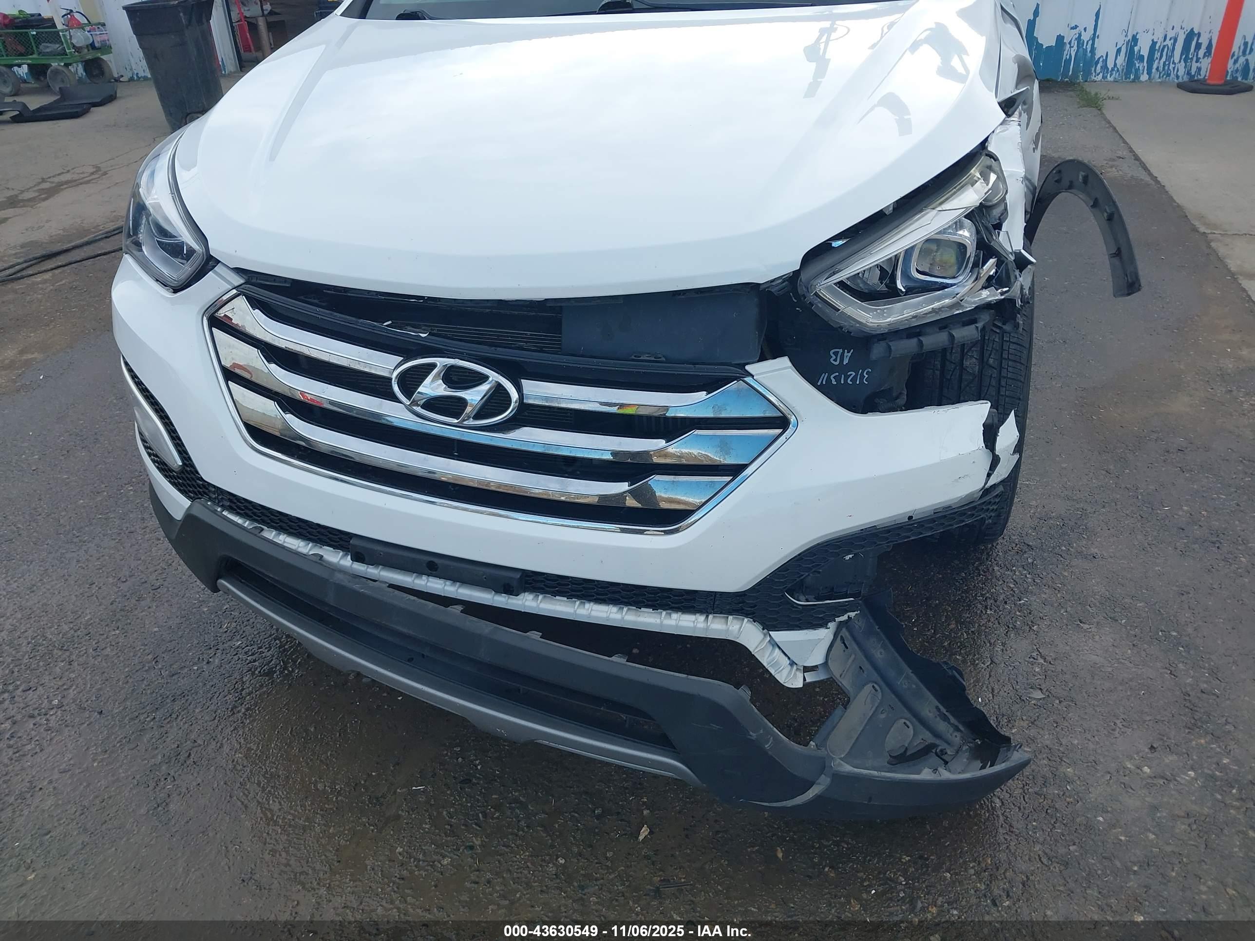 HYUNDAI SANTA image 6