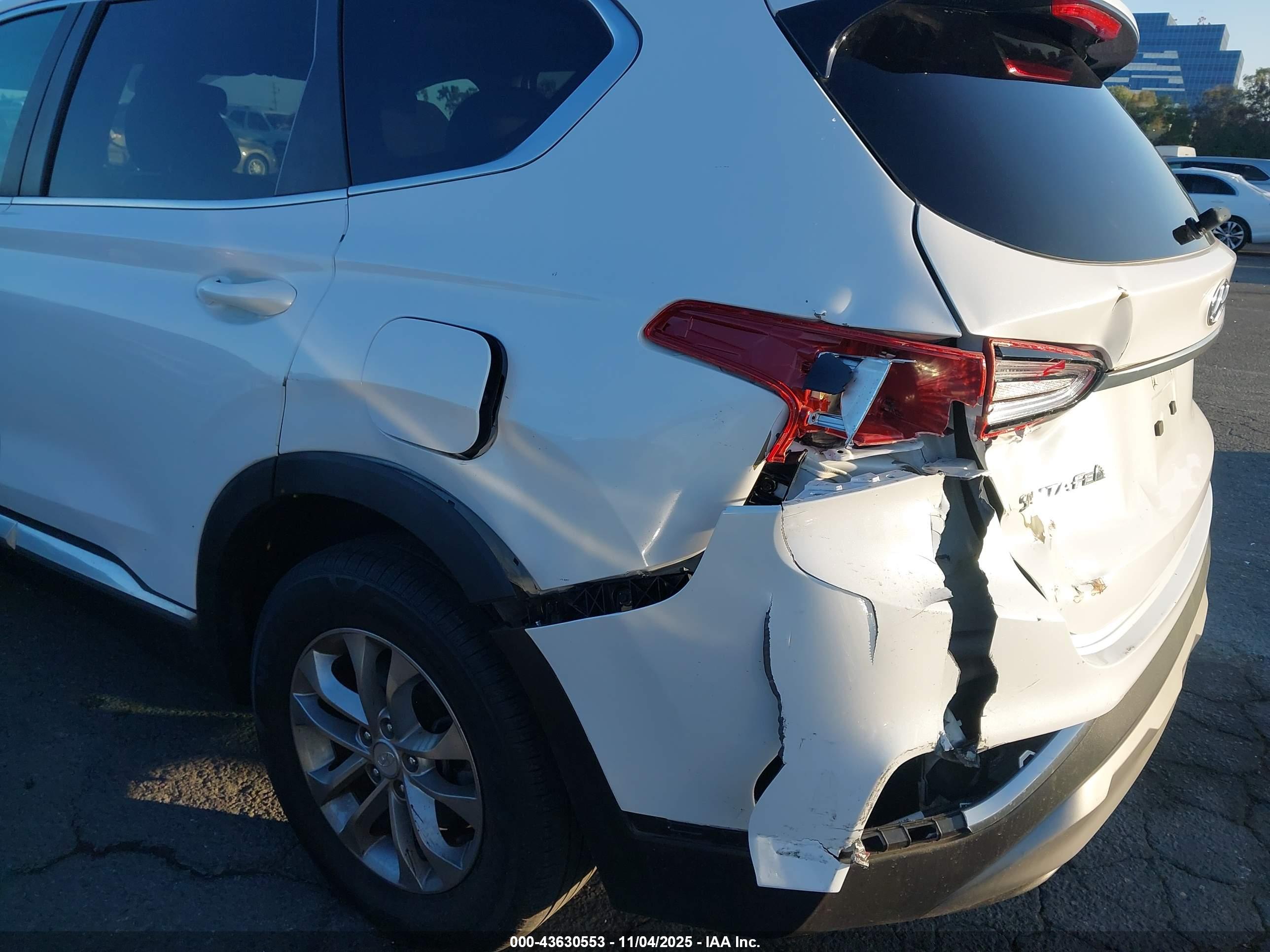 HYUNDAI SANTA image 6