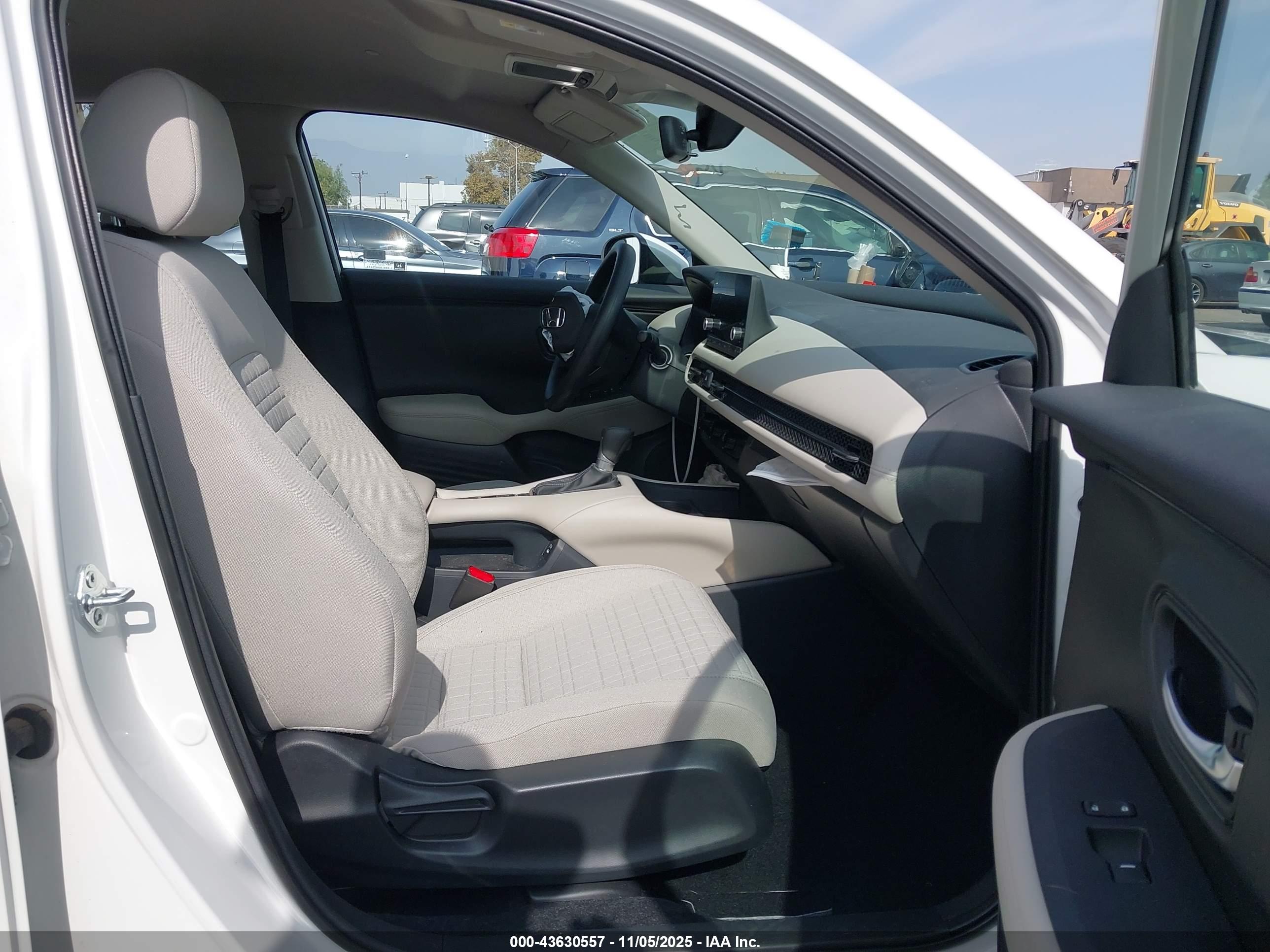 HONDA HR-V image 5