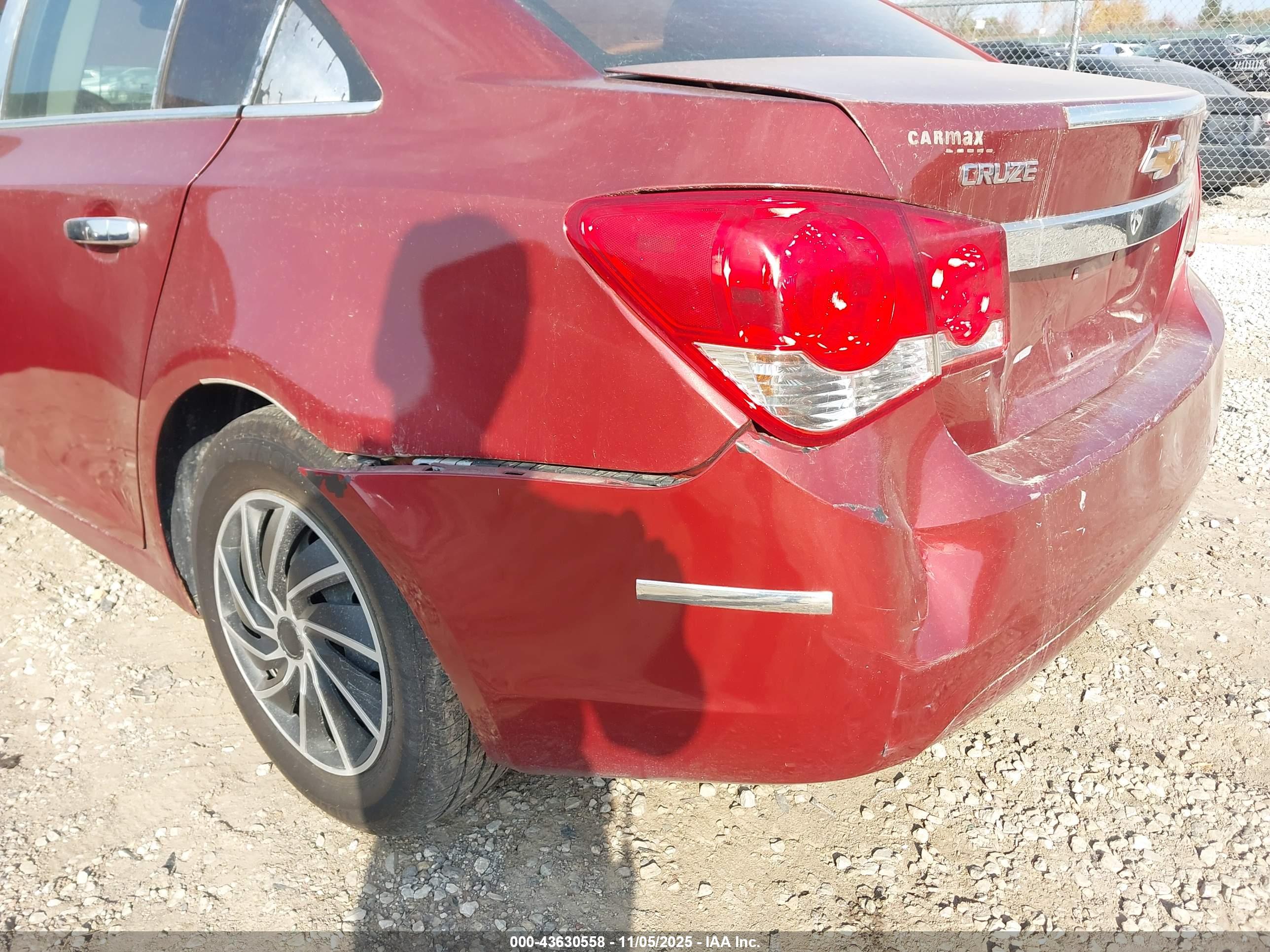 CHEVROLET CRUZE image 6
