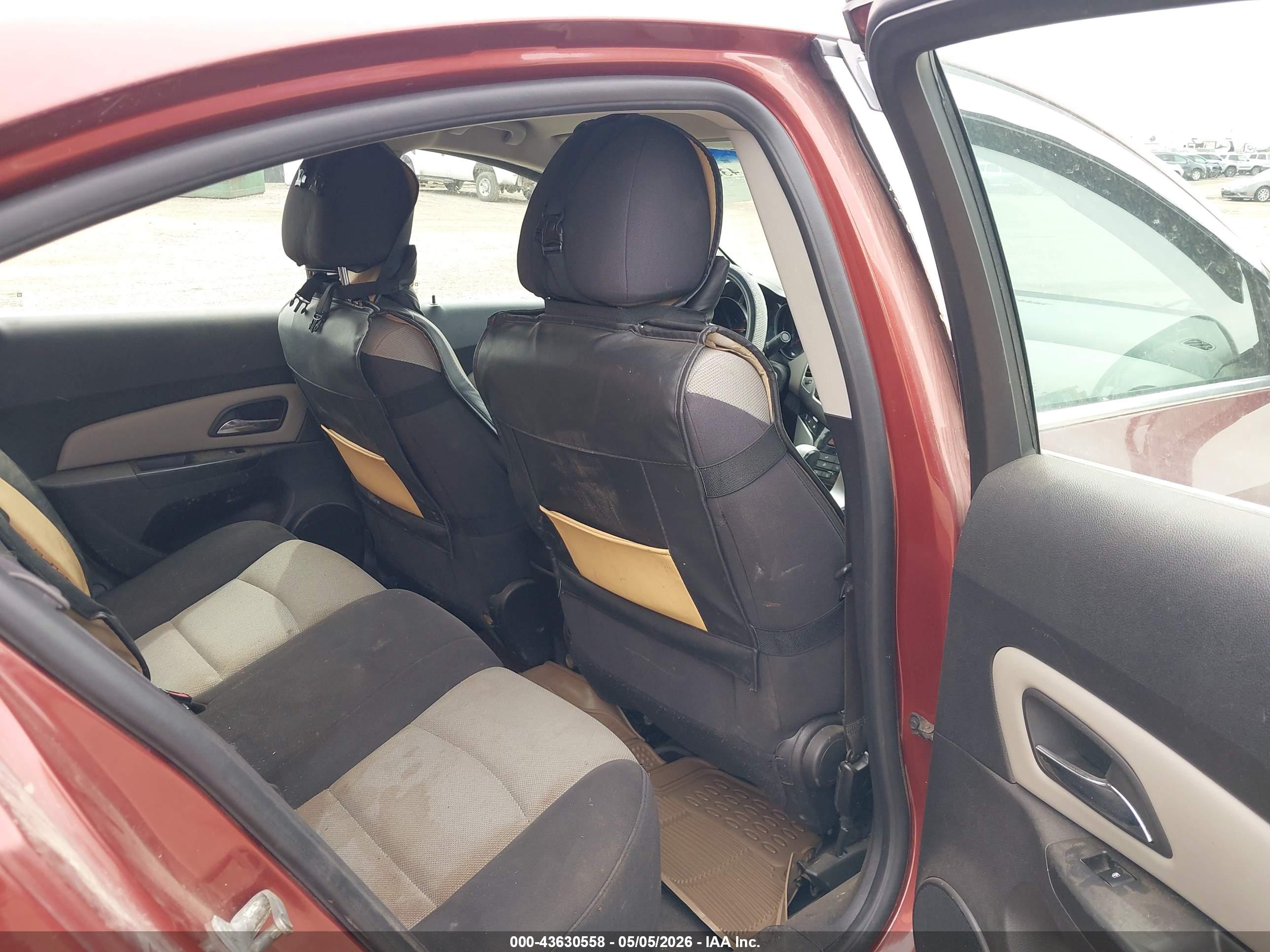 CHEVROLET CRUZE image 8