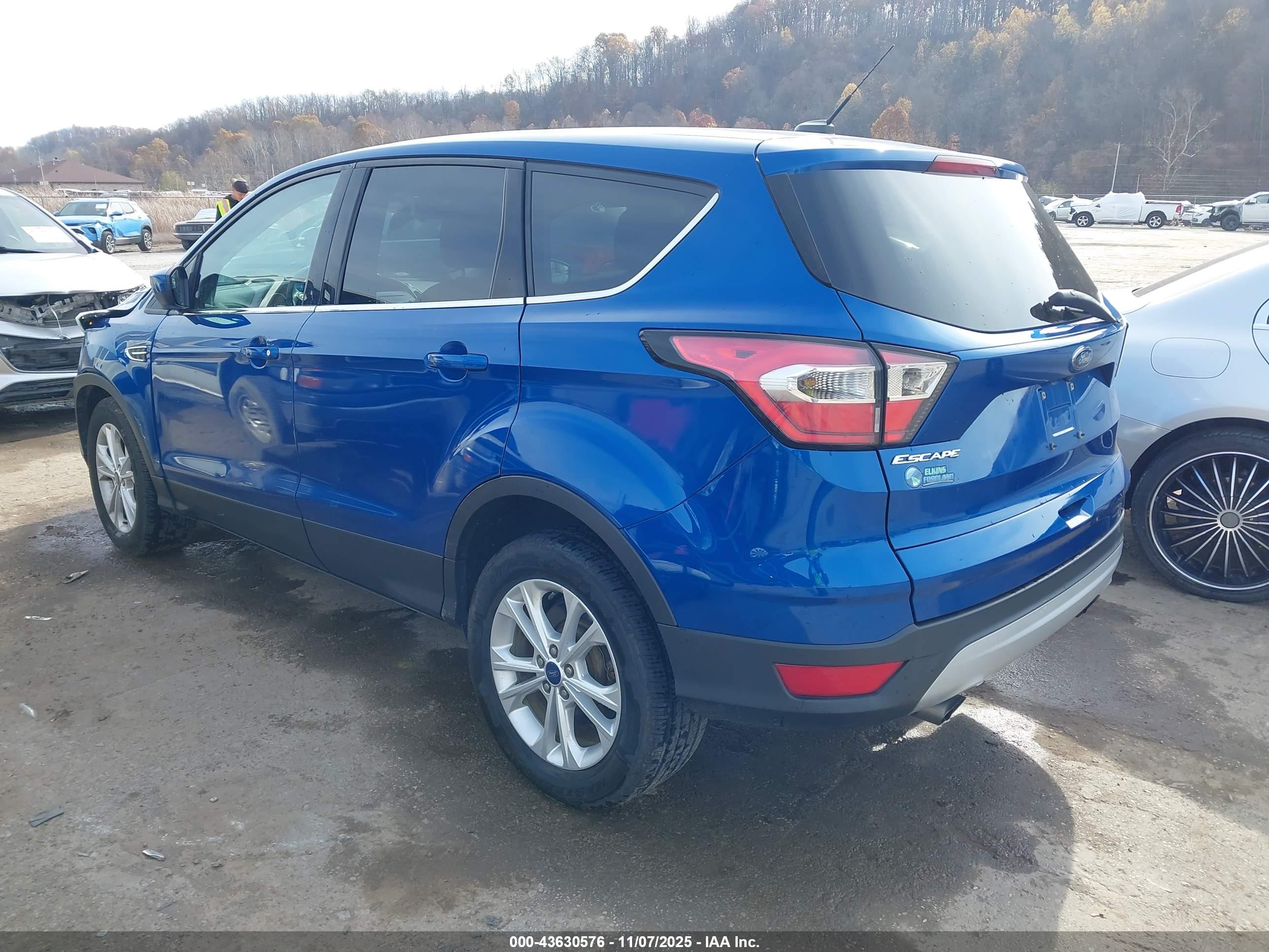FORD ESCAPE image 3