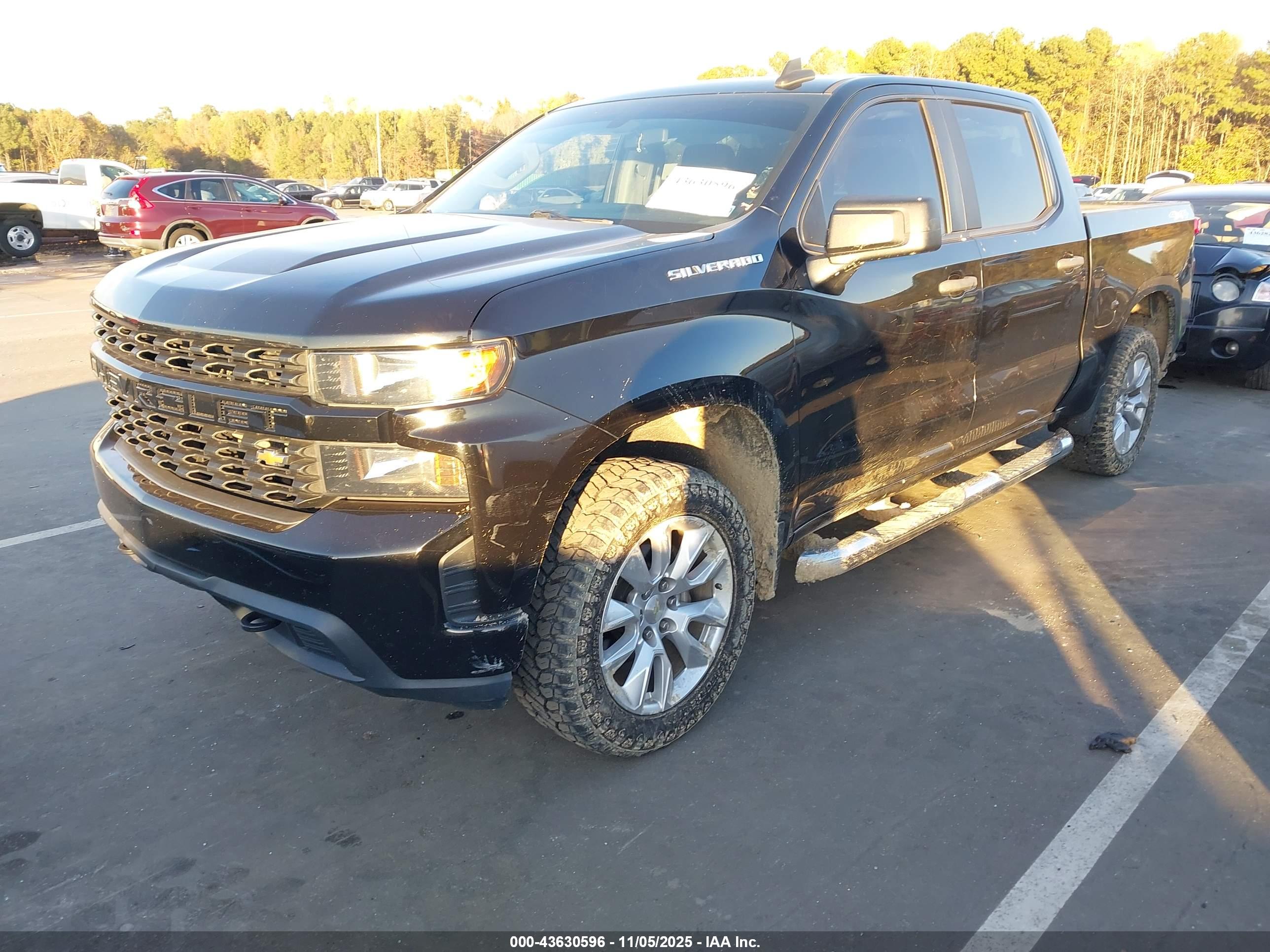 CHEVROLET SILVERADO image 2