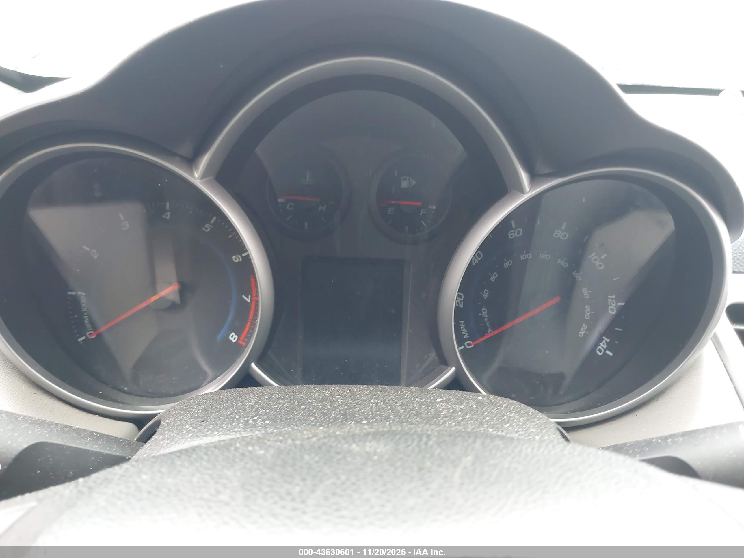 CHEVROLET CRUZE image 7