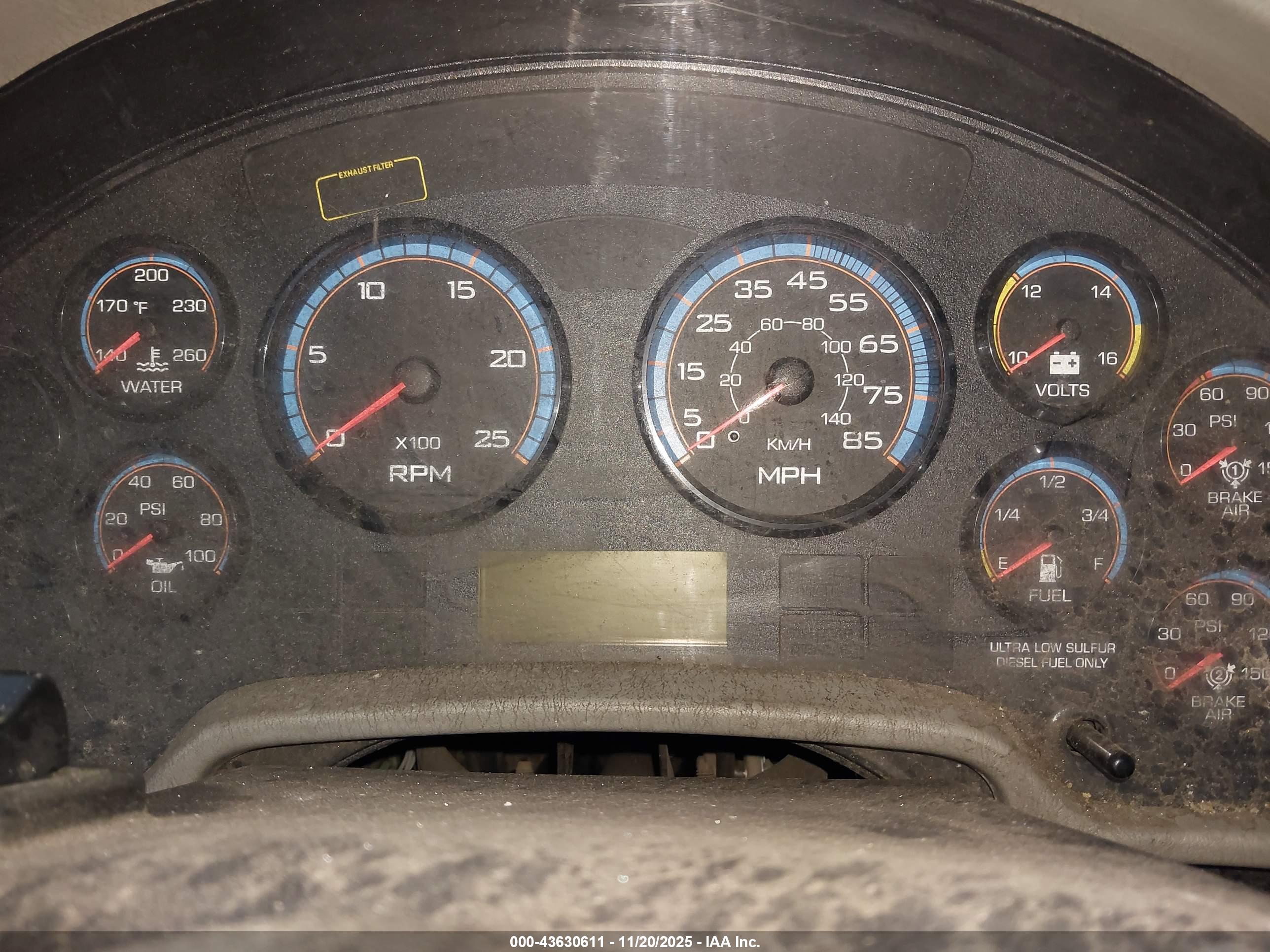 INTERNATIONAL 7000 image 6