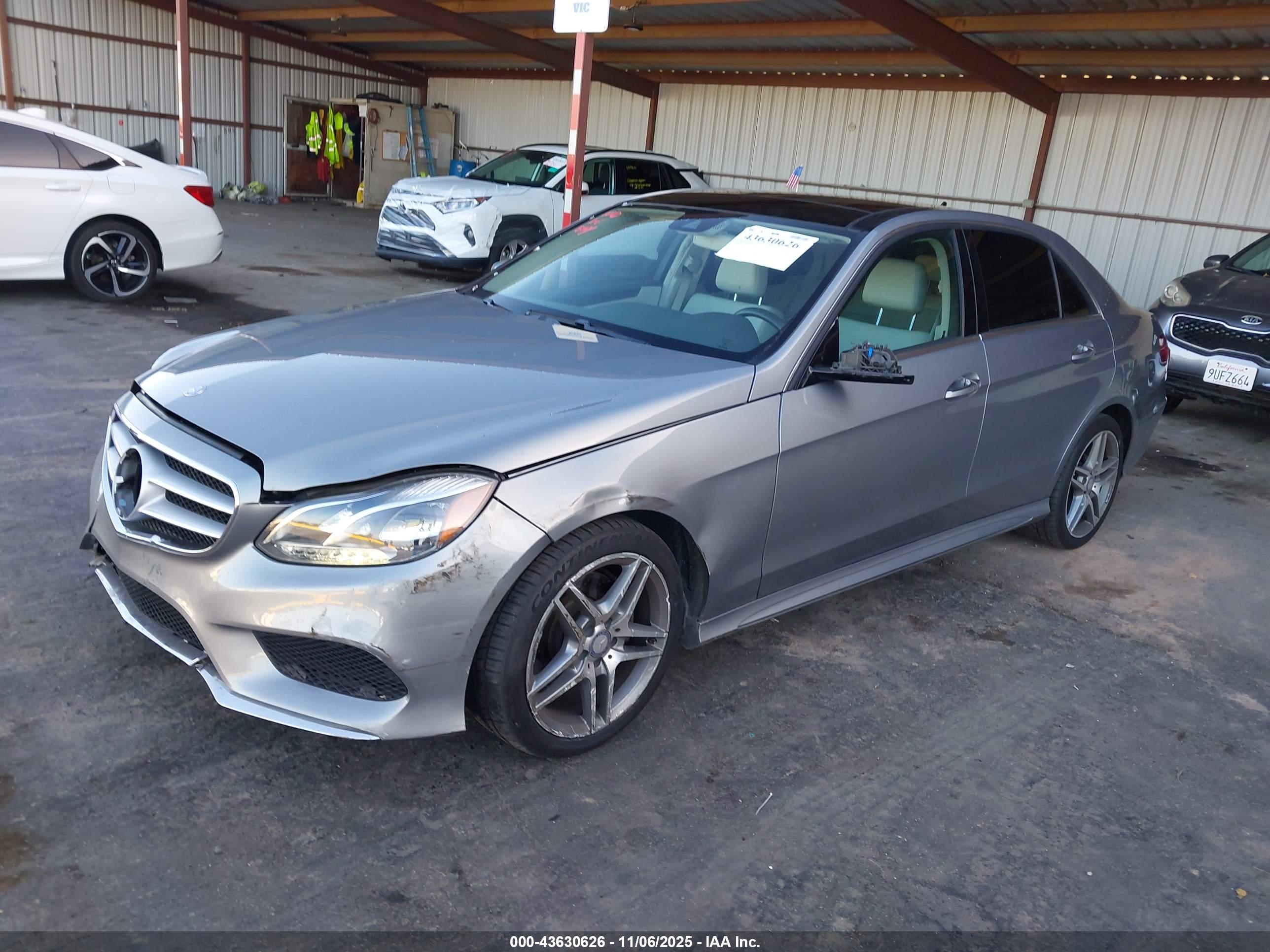 MERCEDES-BENZ E image 2