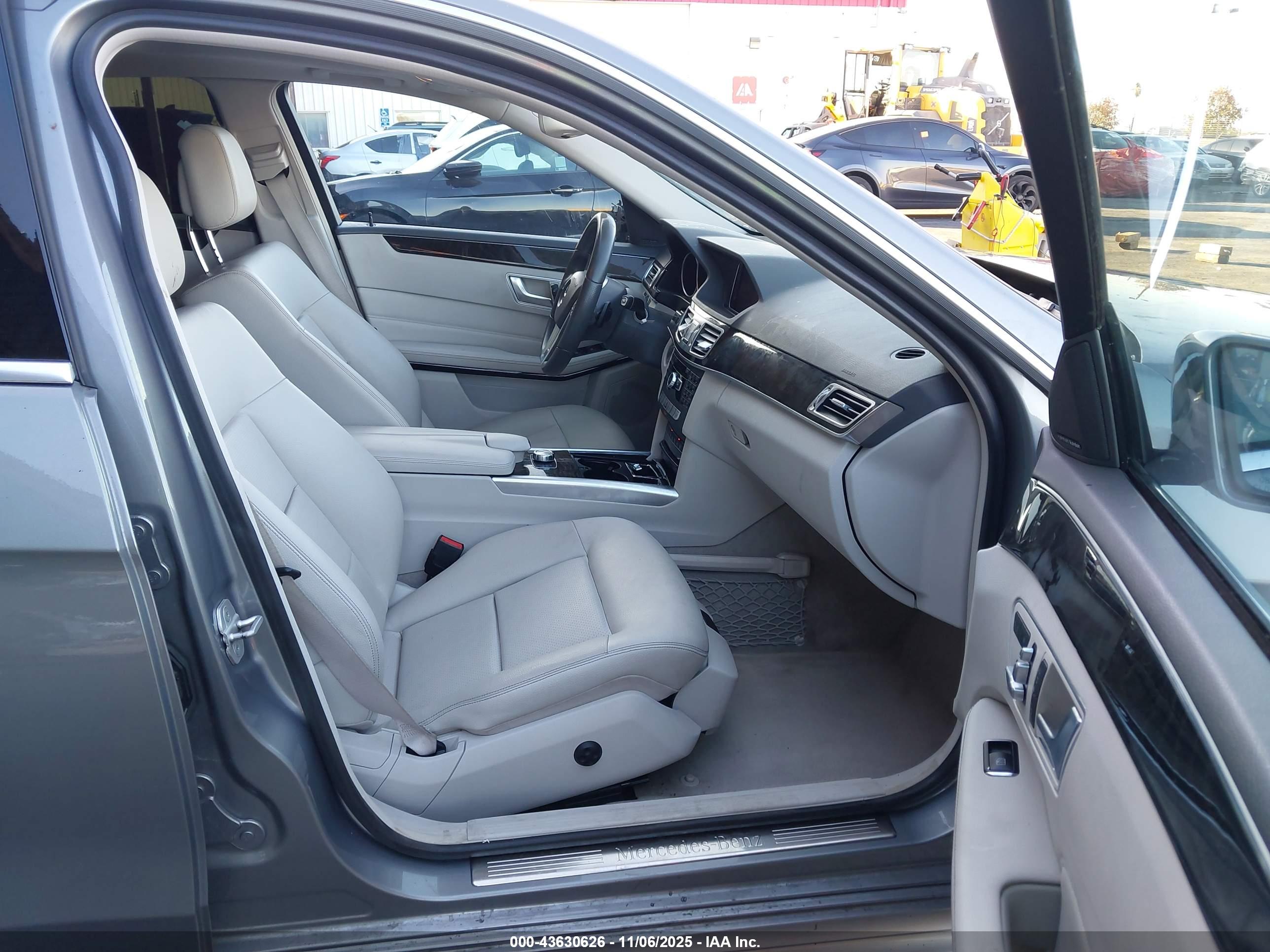 MERCEDES-BENZ E image 5
