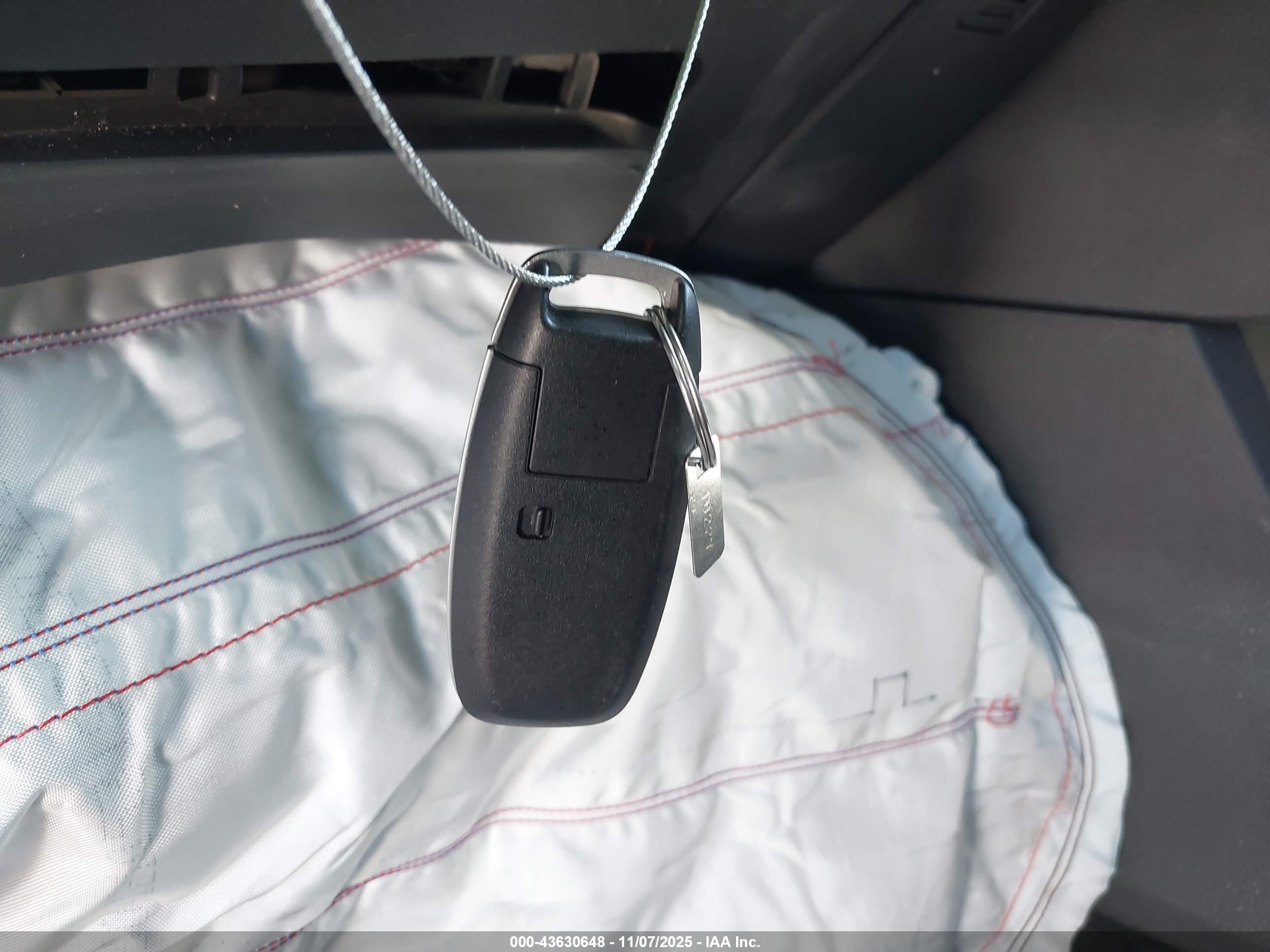 NISSAN ROGUE image 11