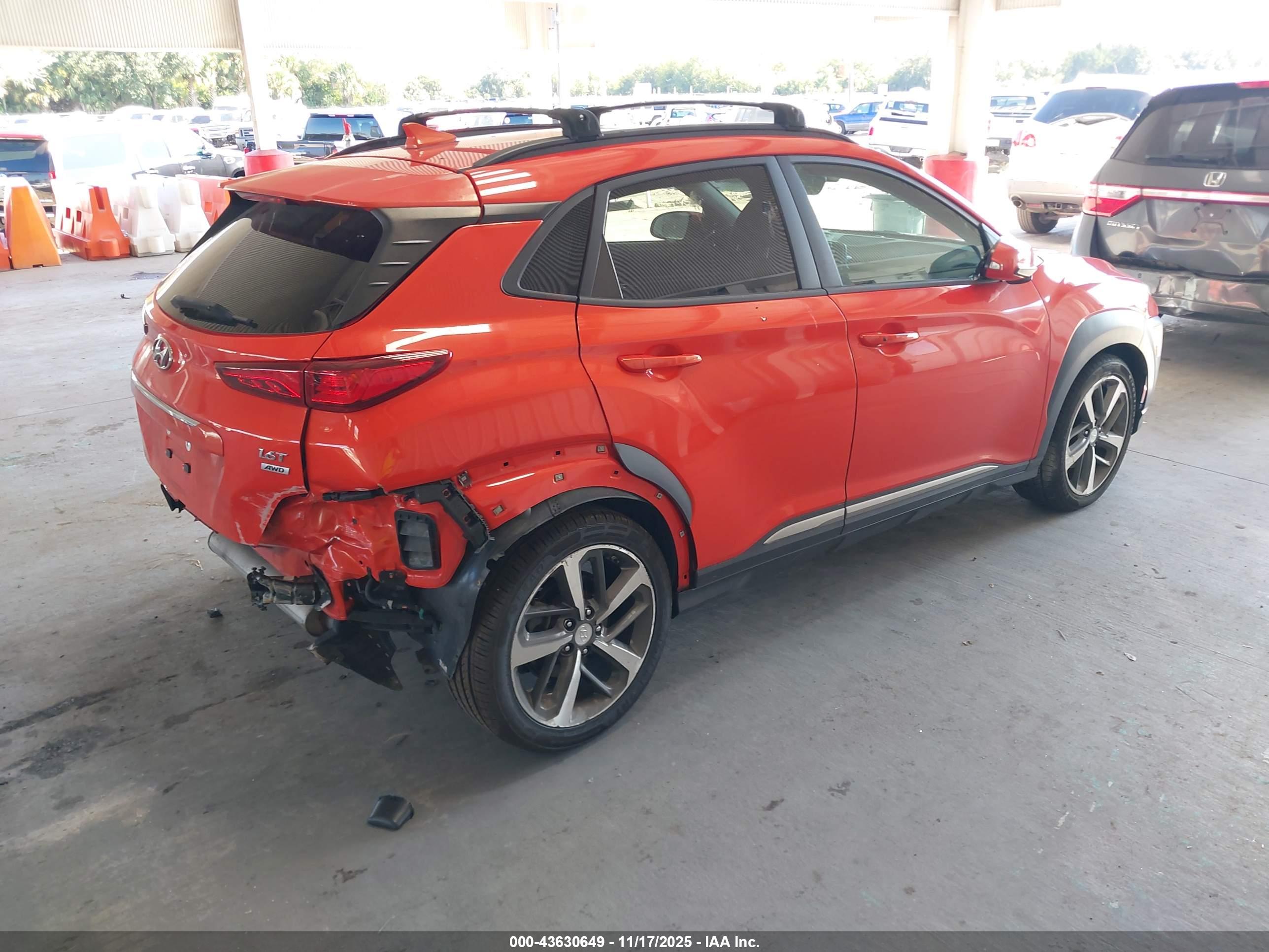 HYUNDAI KONA image 4
