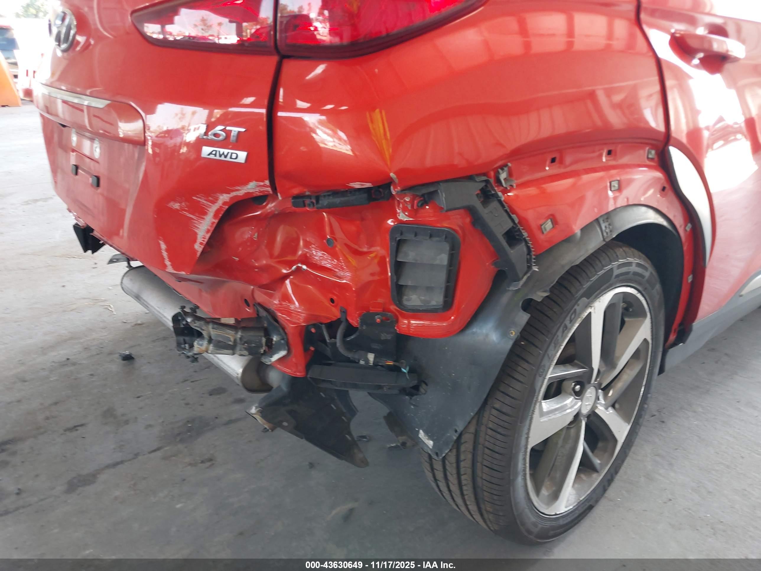 HYUNDAI KONA image 6