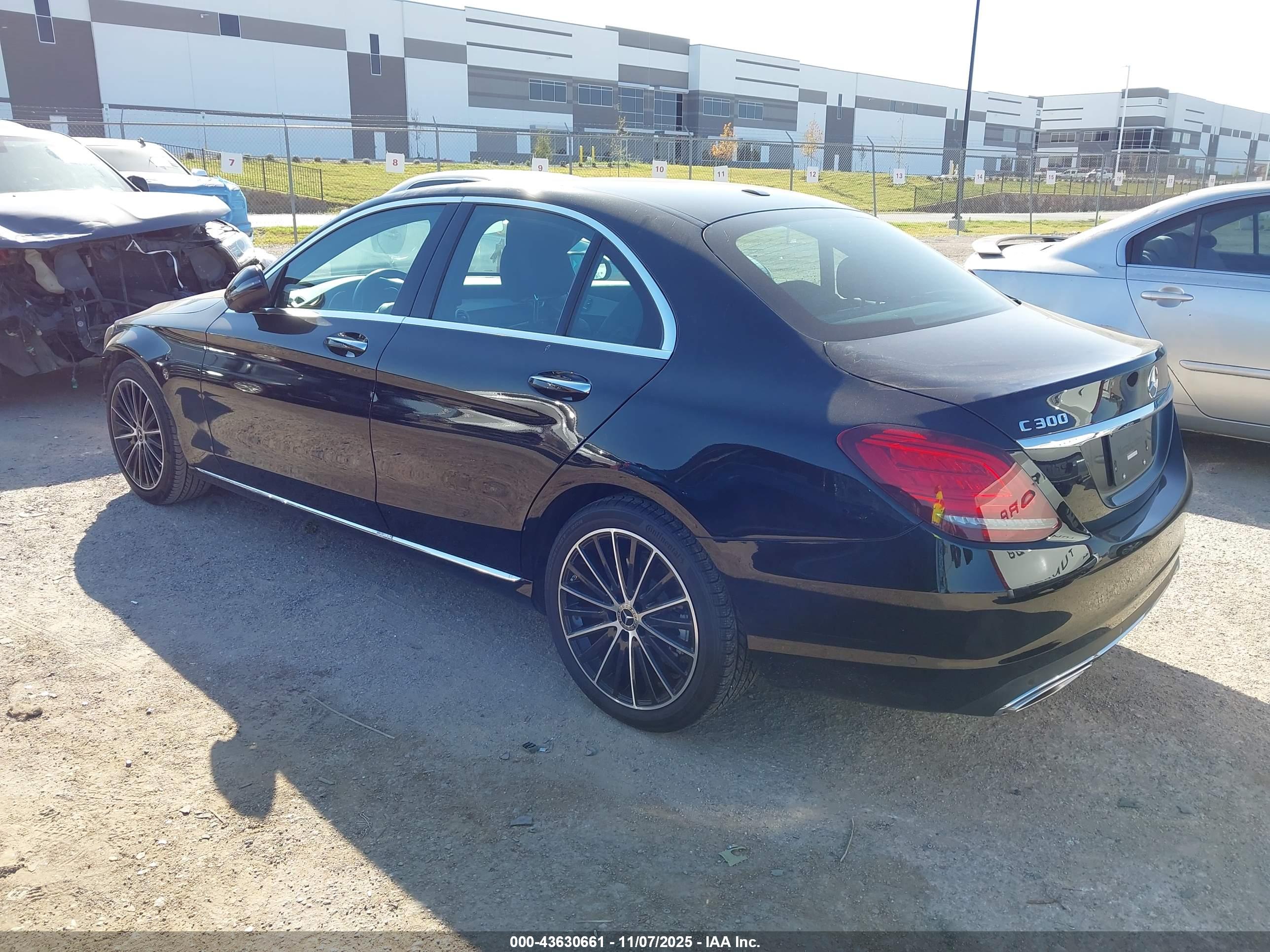 MERCEDES-BENZ C image 3