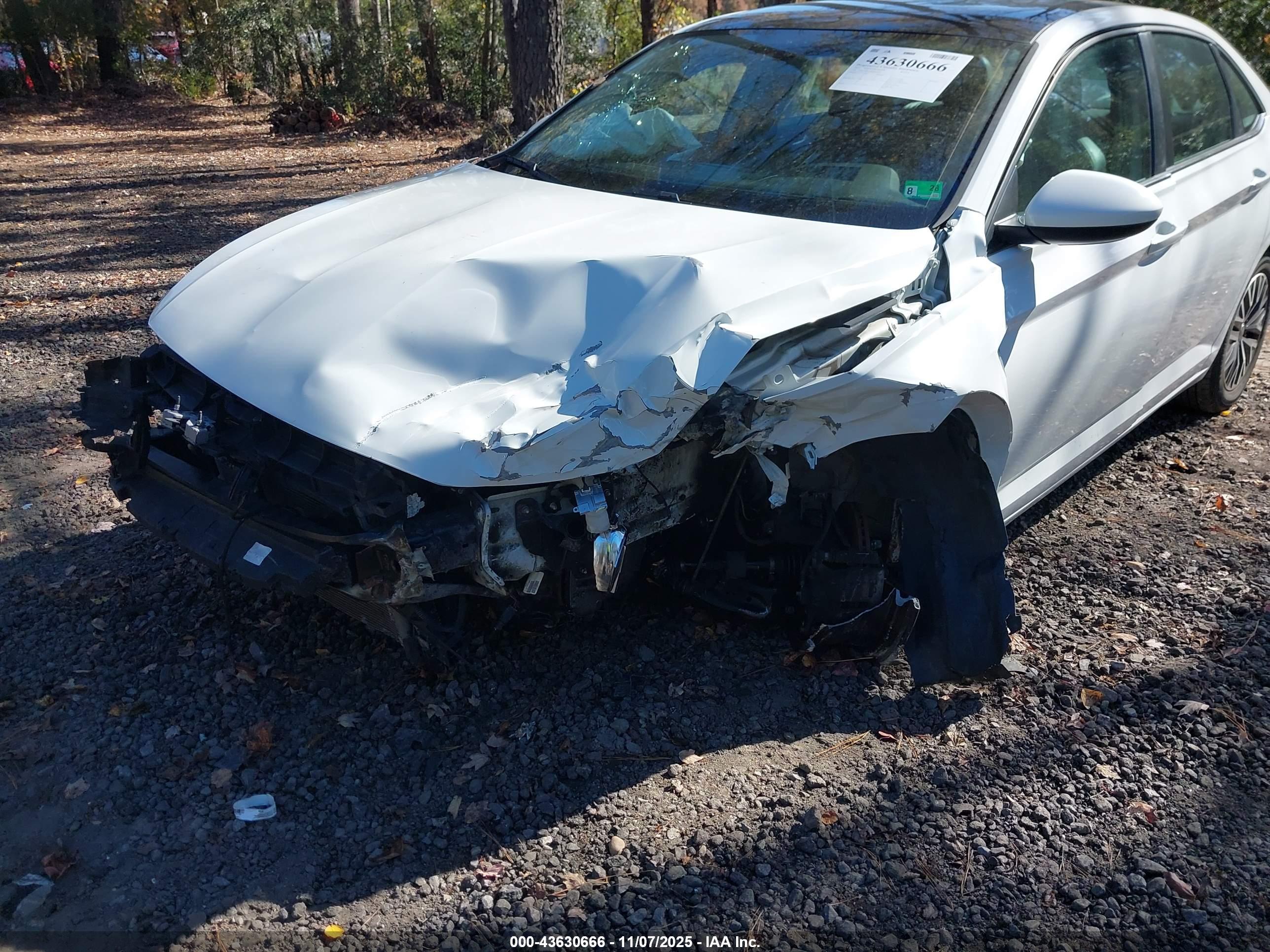VOLKSWAGEN JETTA image 6