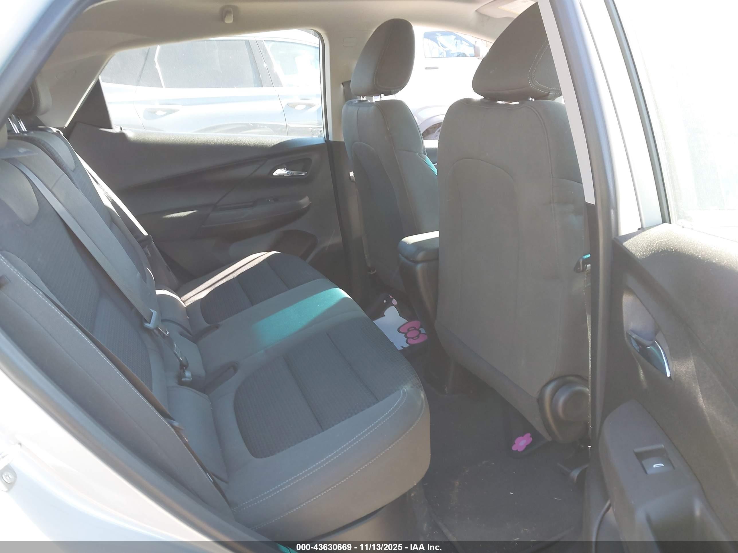 CHEVROLET BOLT image 8