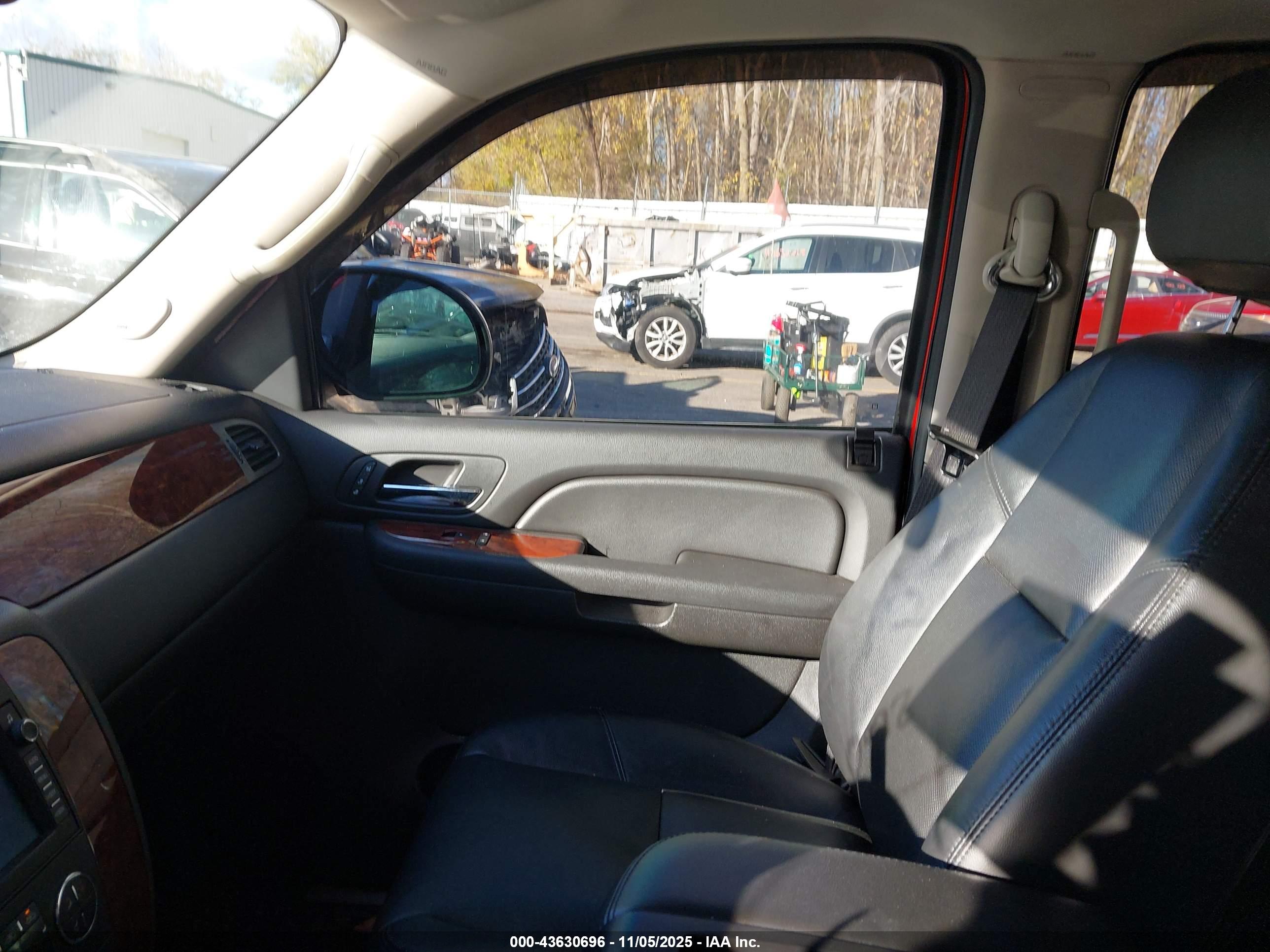 CHEVROLET AVALANCHE image 5