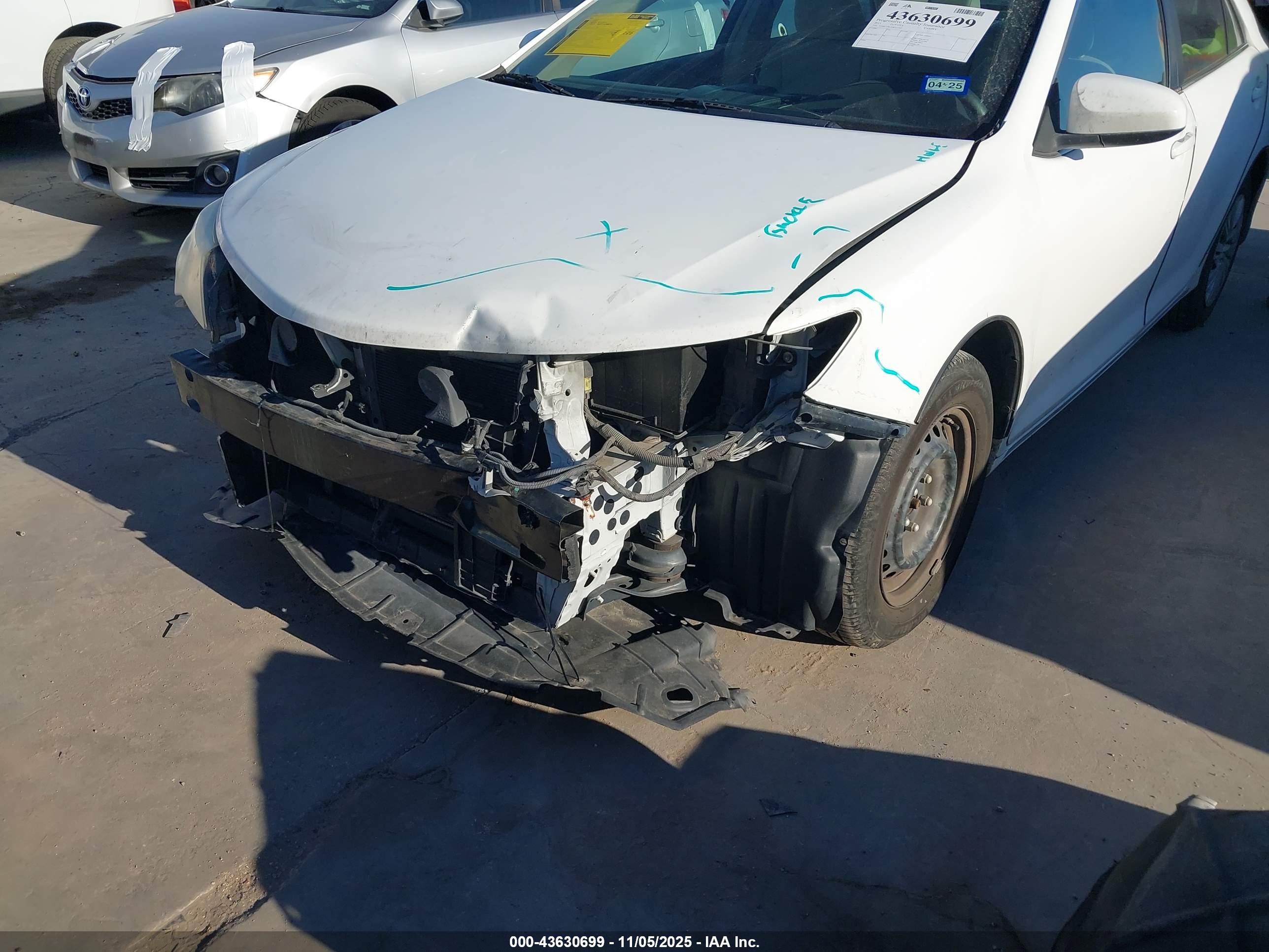 TOYOTA CAMRY image 6