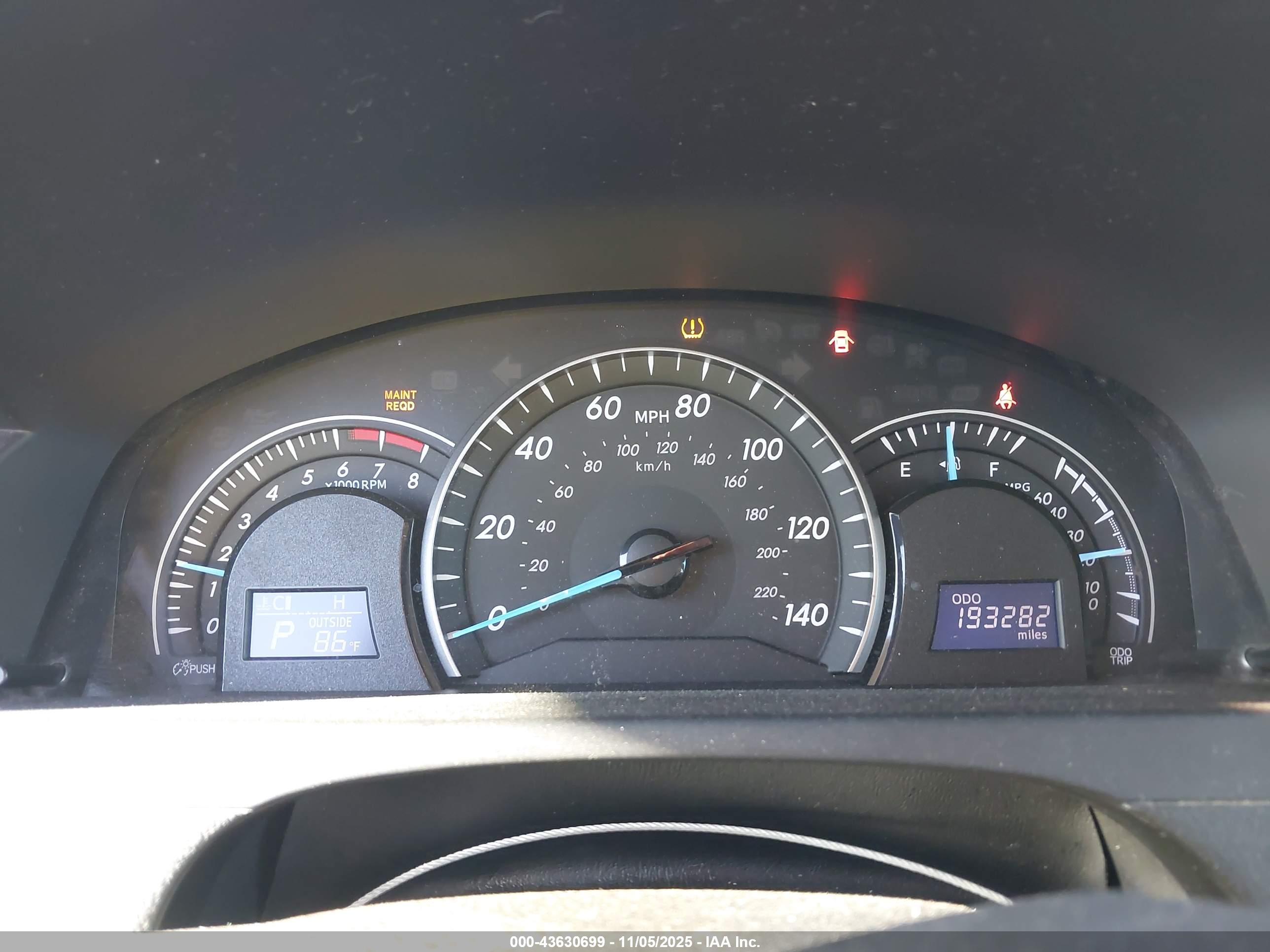 TOYOTA CAMRY image 7