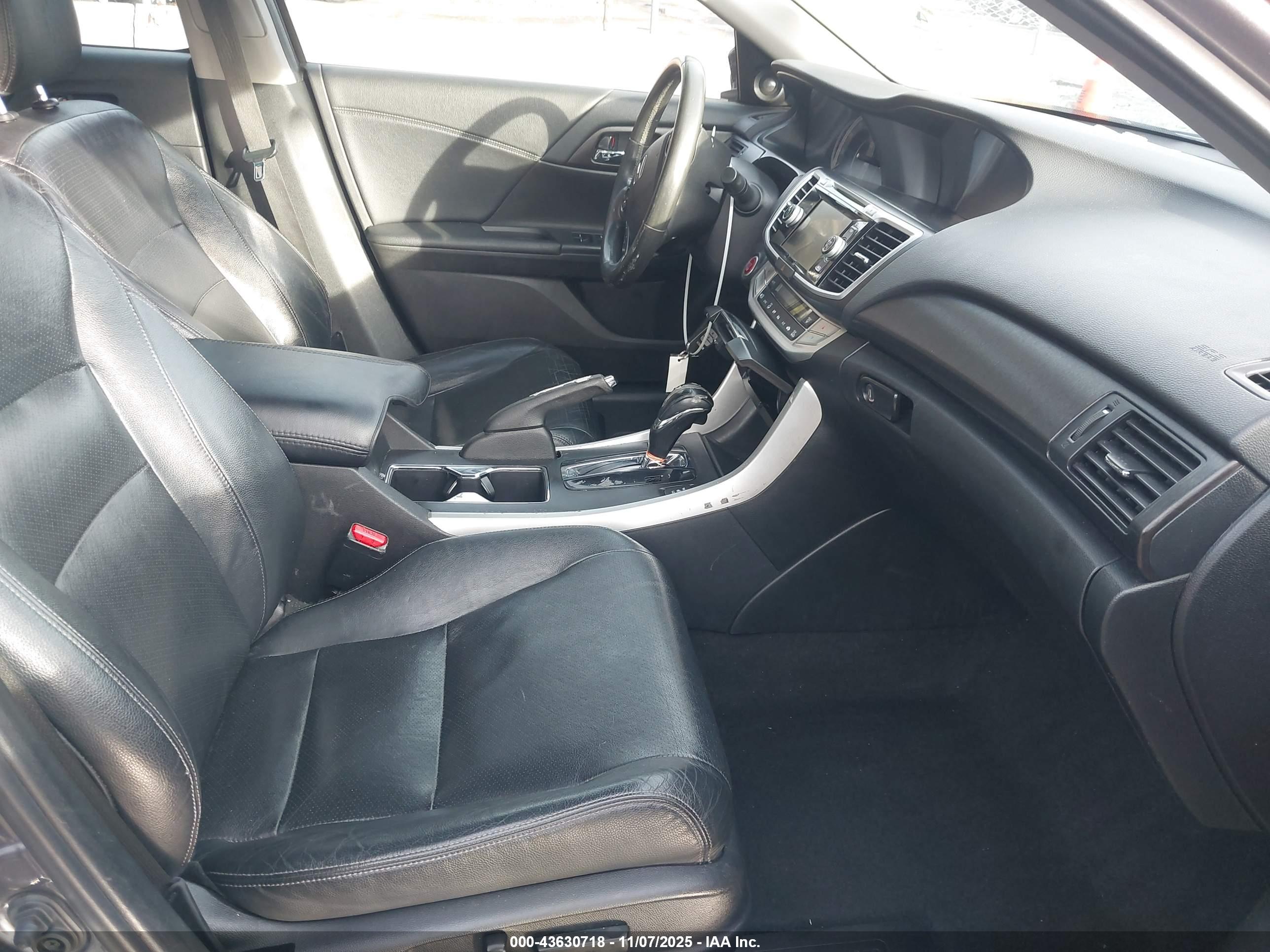 HONDA ACCORD image 5