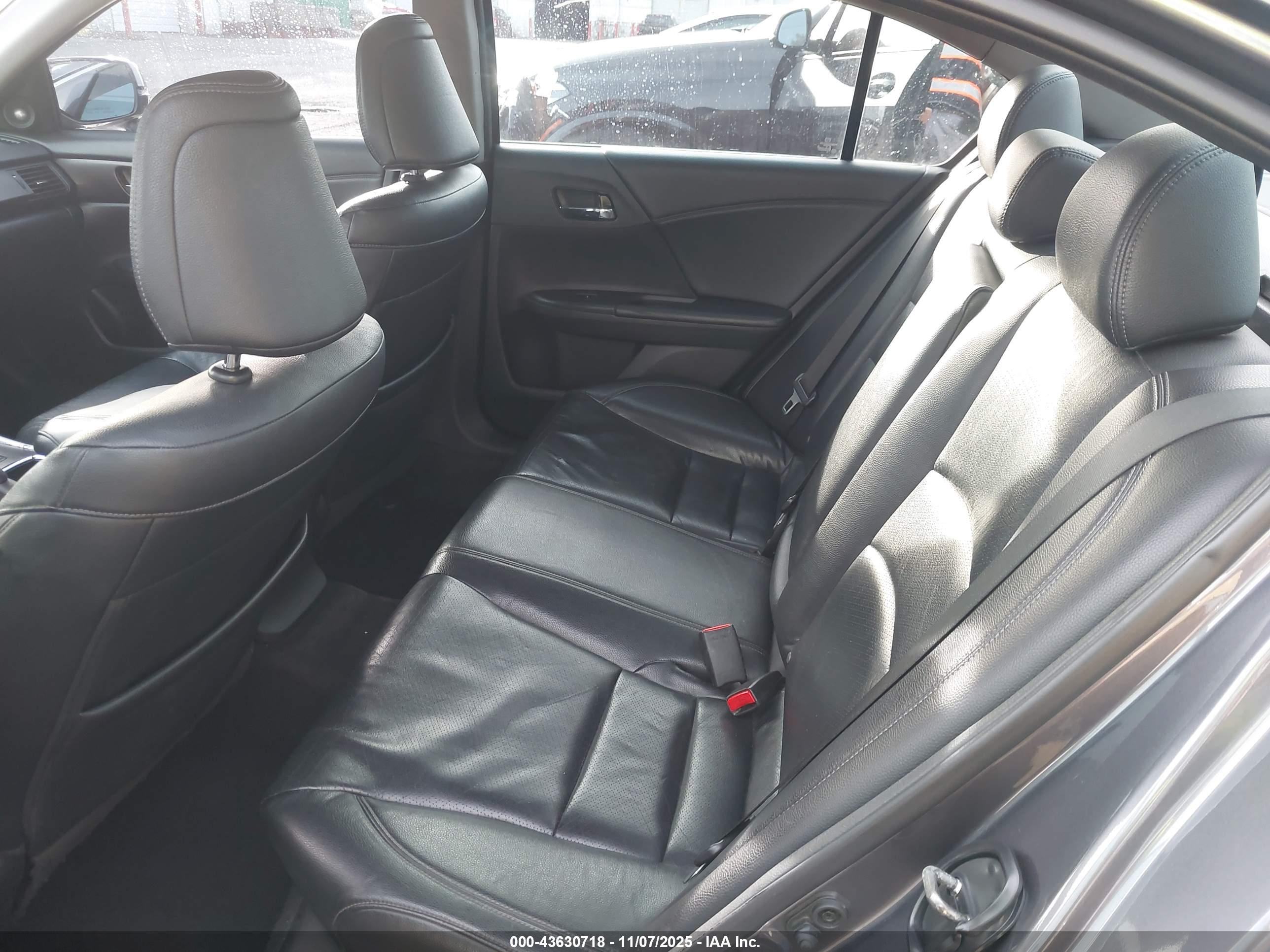 HONDA ACCORD image 8