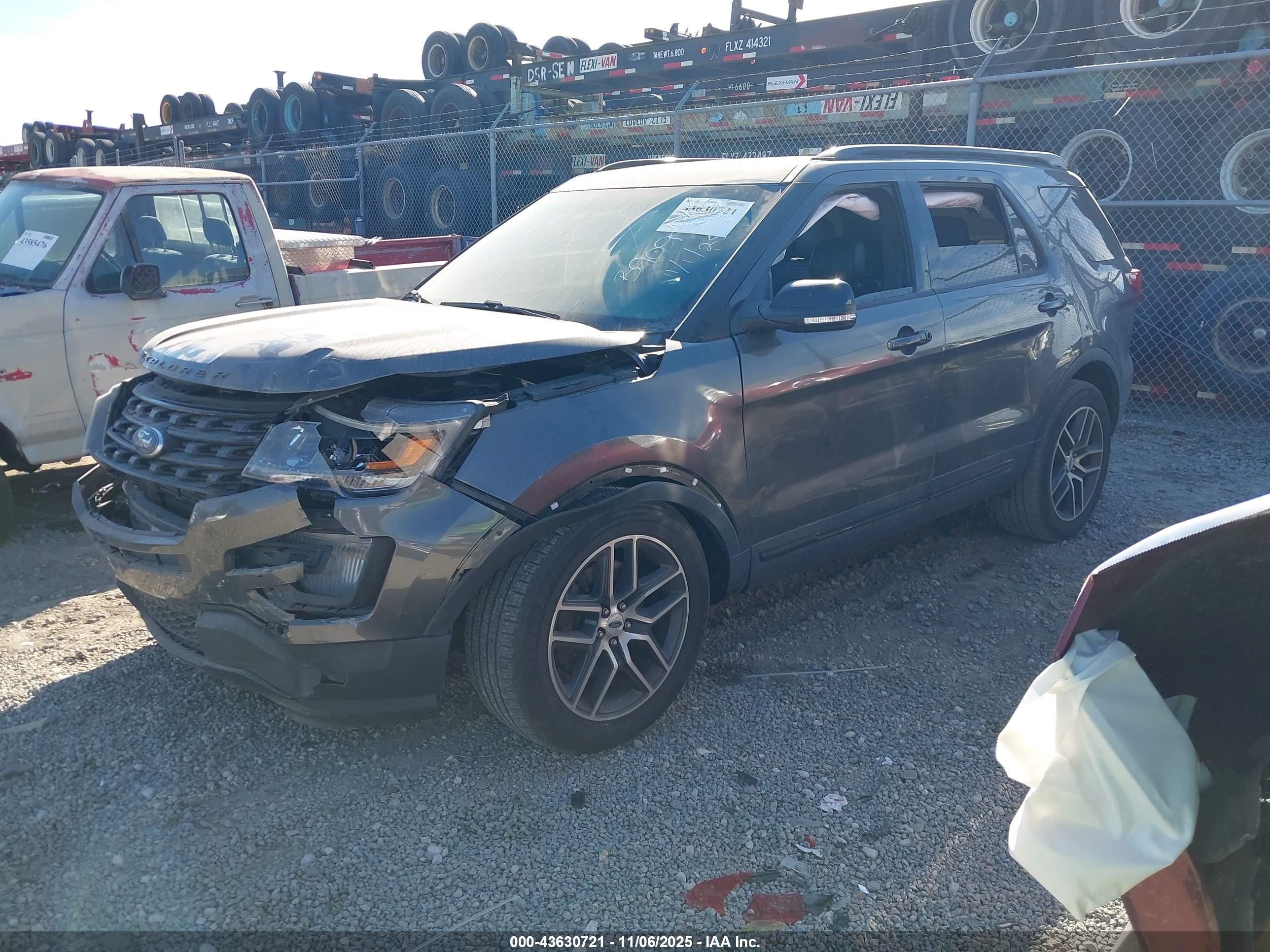 FORD EXPLORER image 2