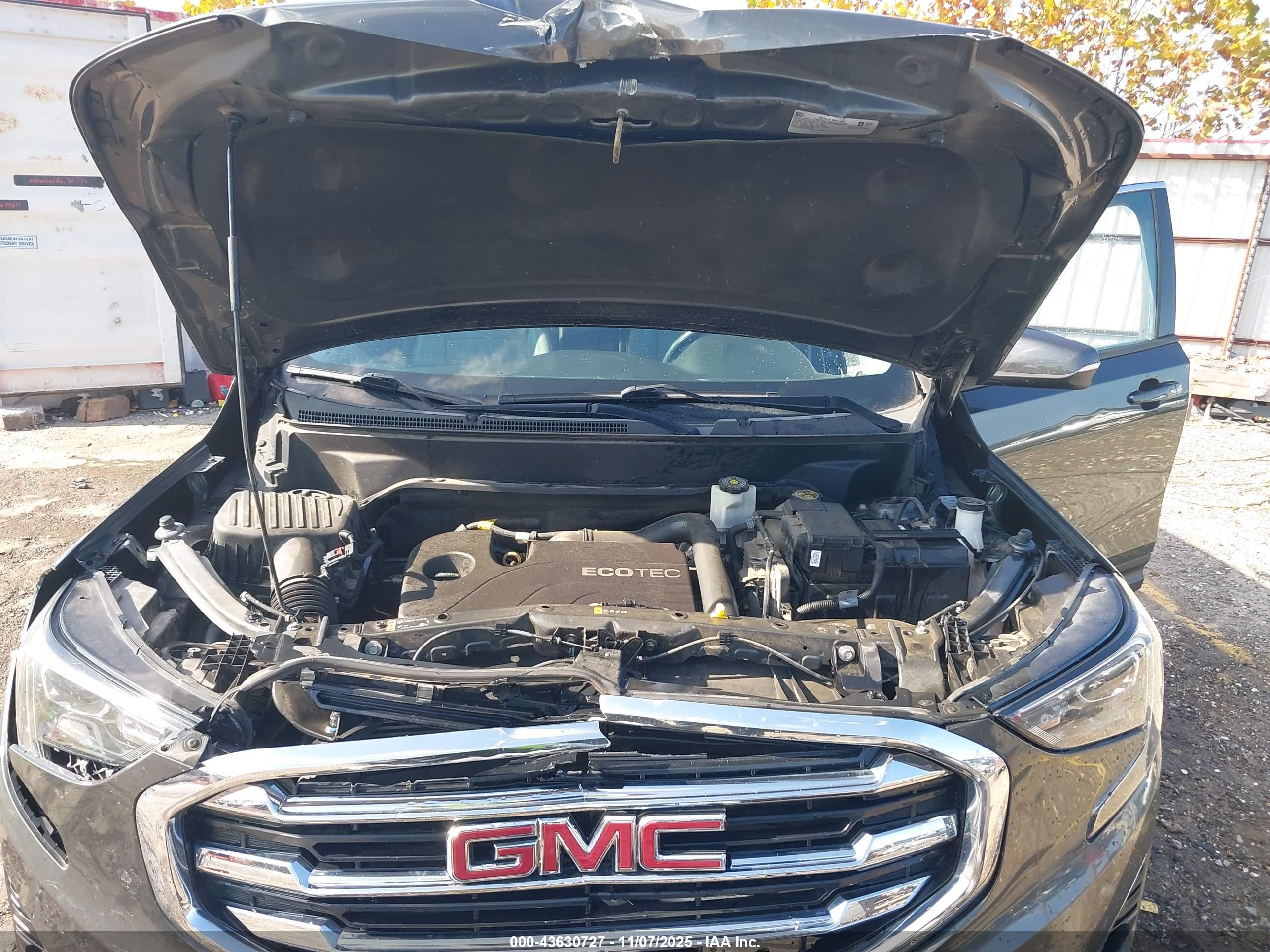GMC TERRAIN image 10