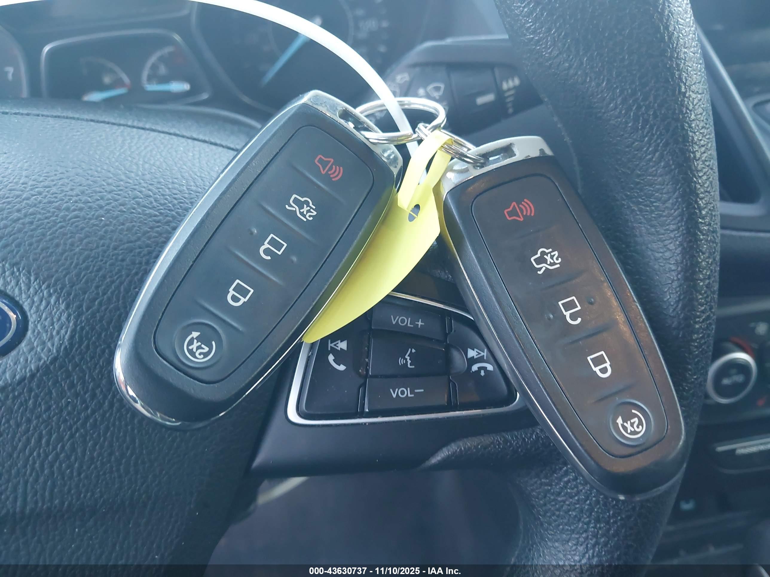 FORD ESCAPE image 11