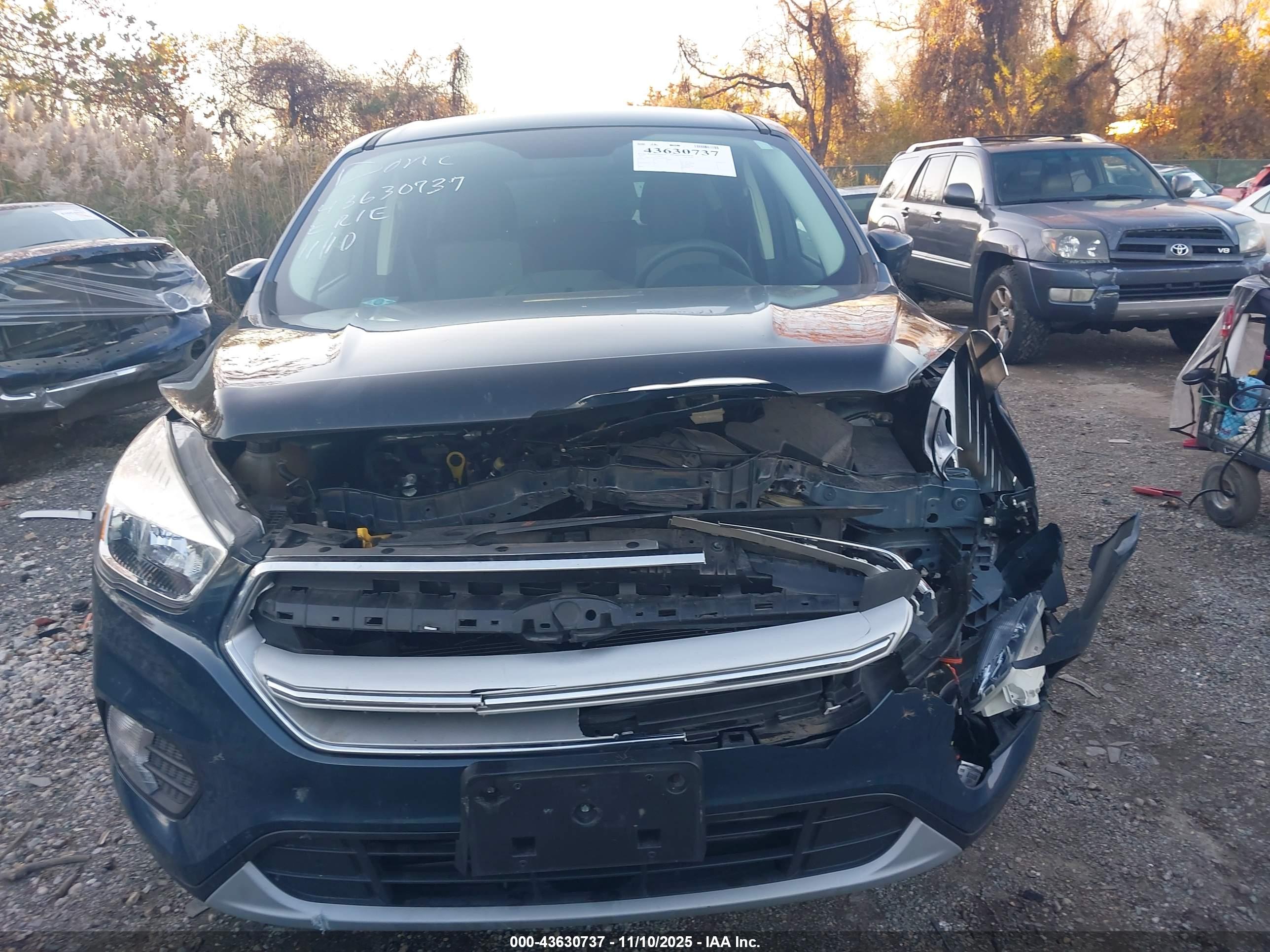 FORD ESCAPE image 6