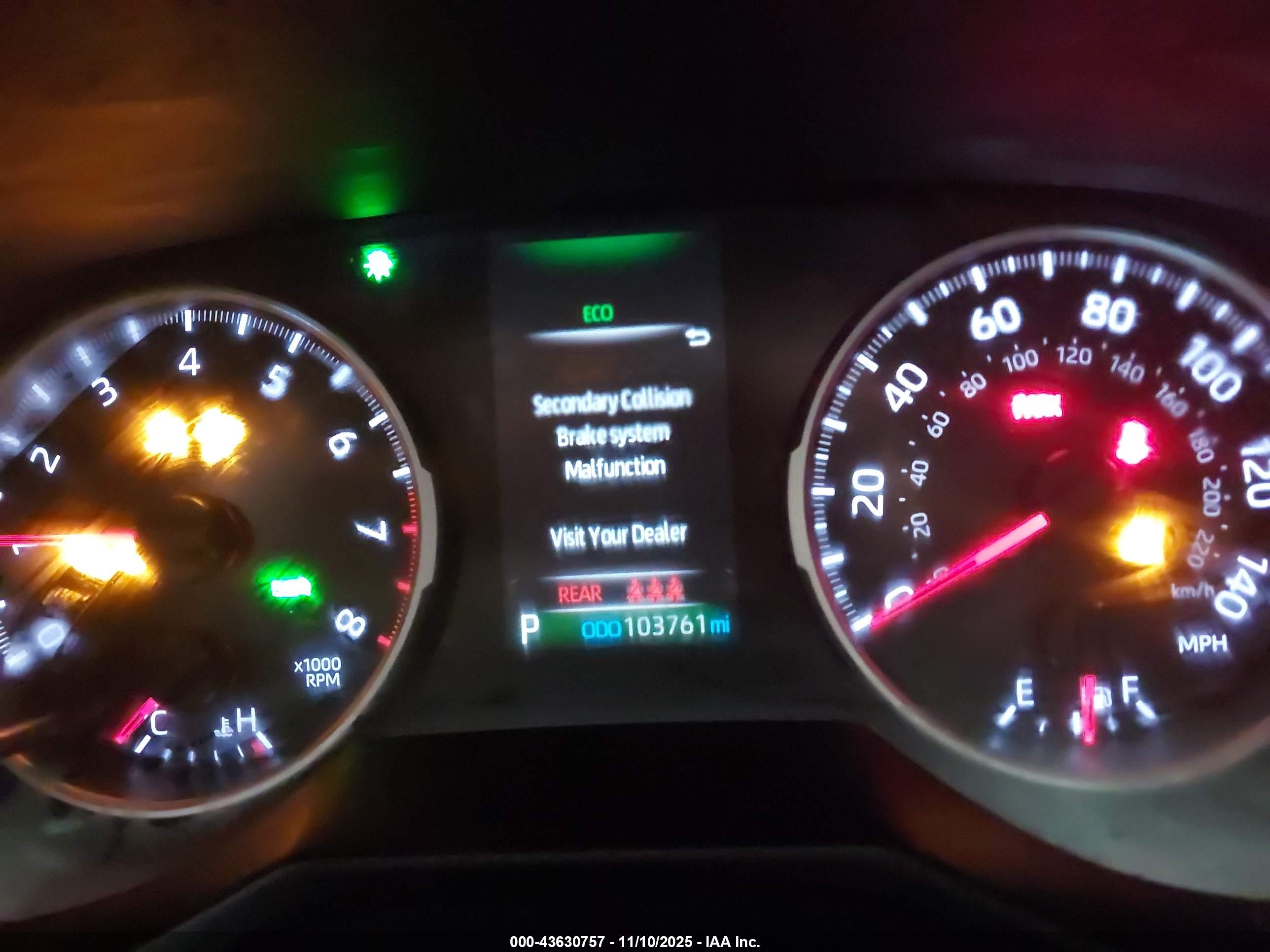 TOYOTA RAV4 image 7