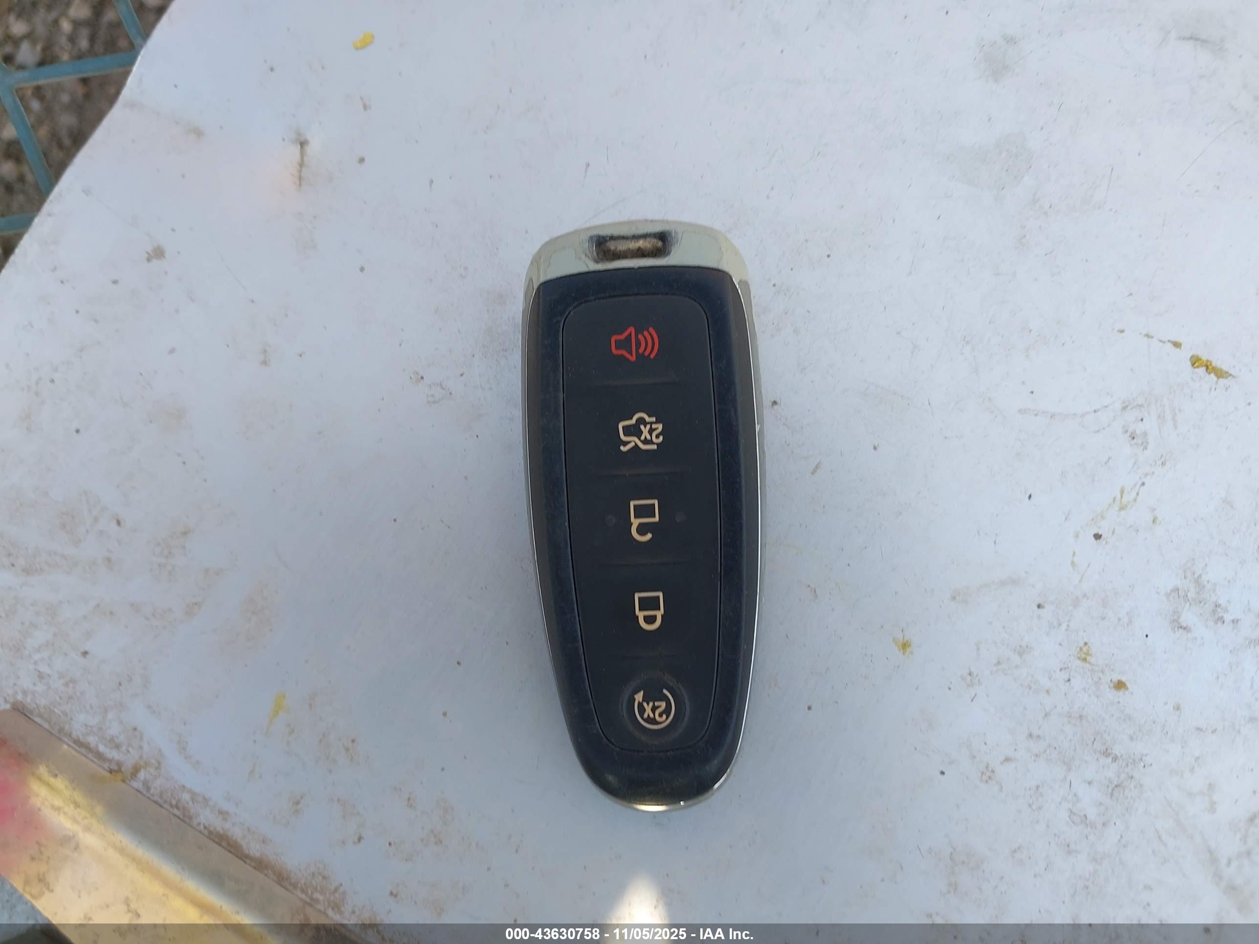 FORD ESCAPE image 11