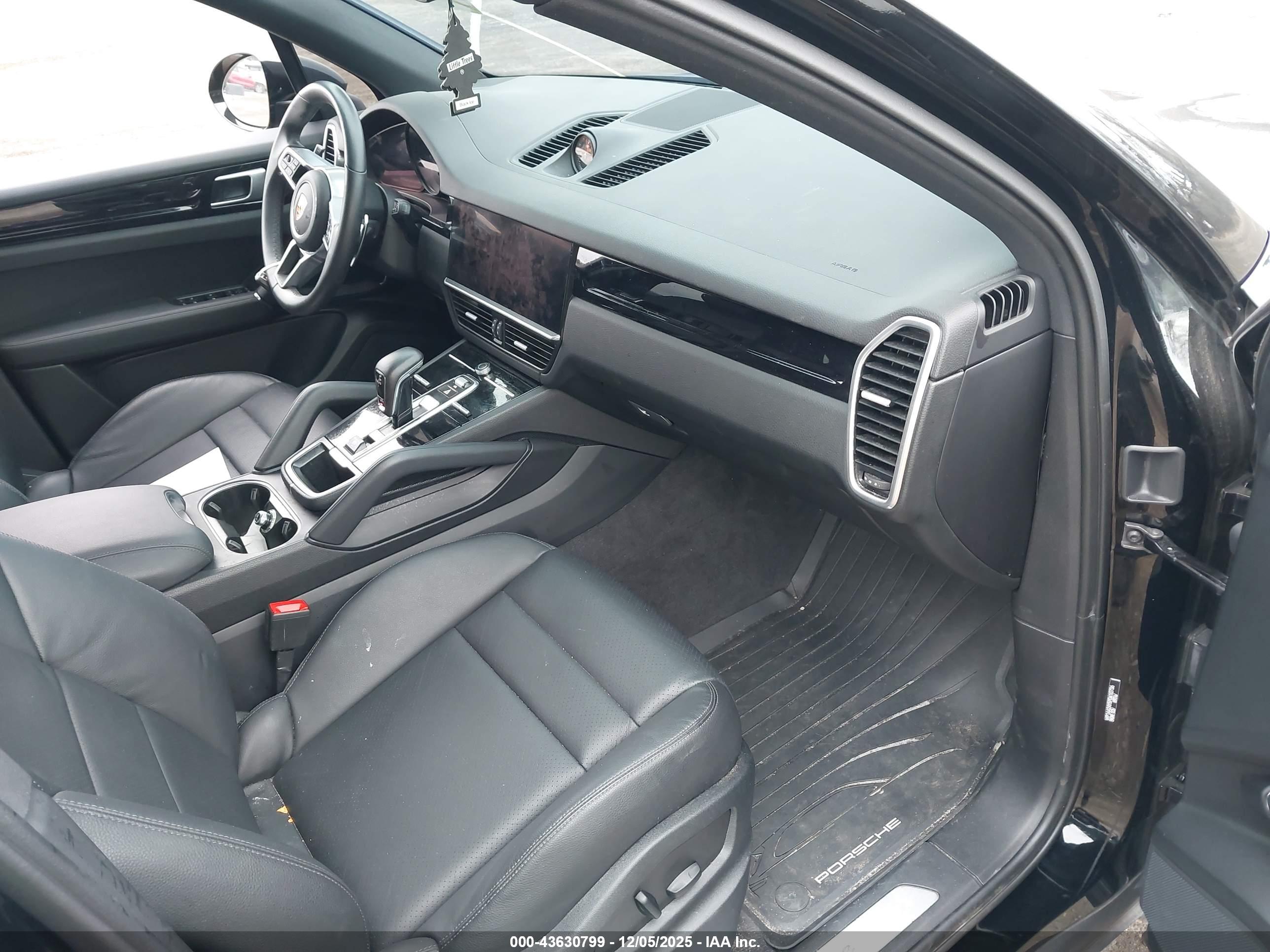 PORSCHE CAYENNE image 5