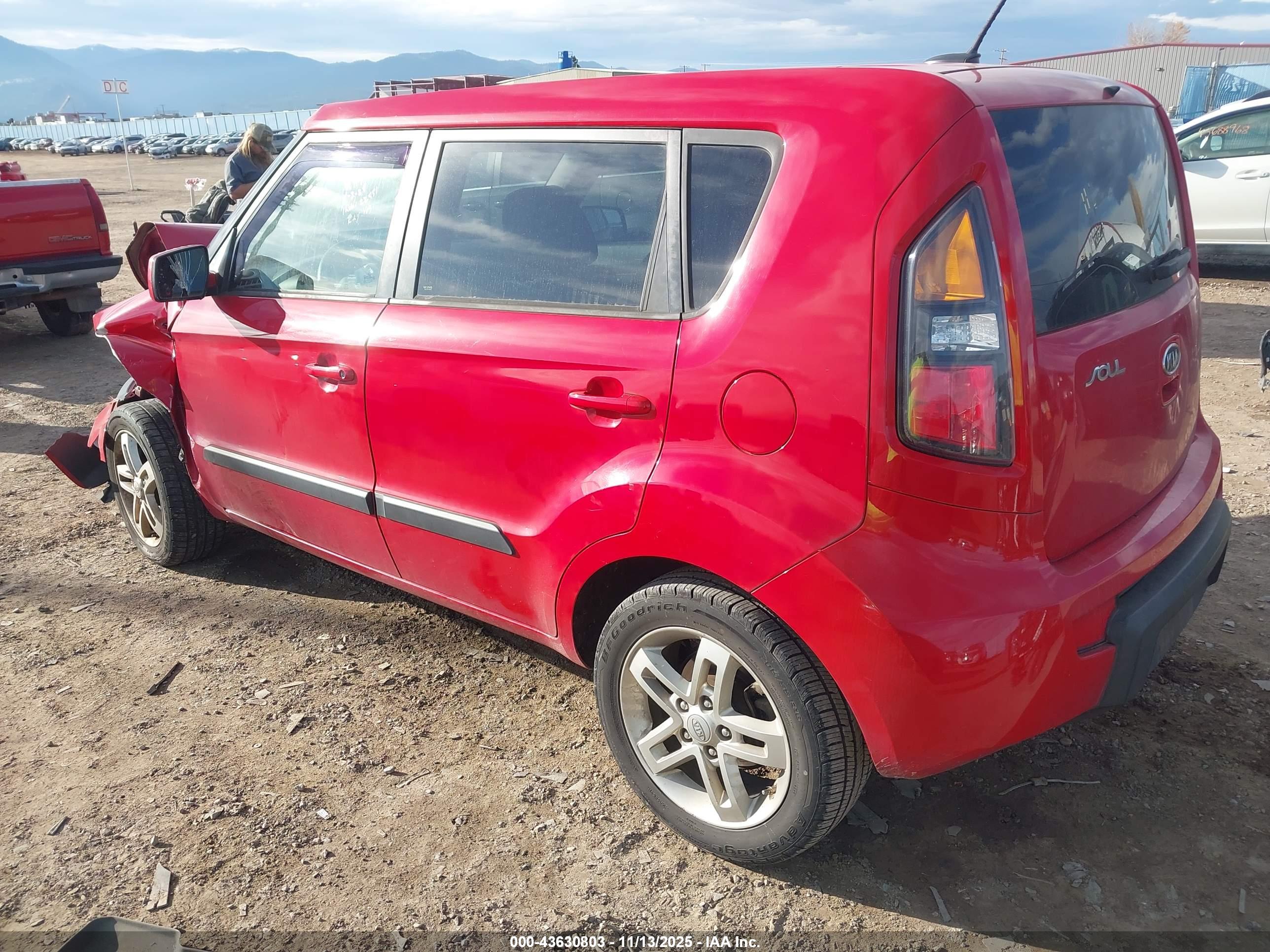 KIA SOUL image 3