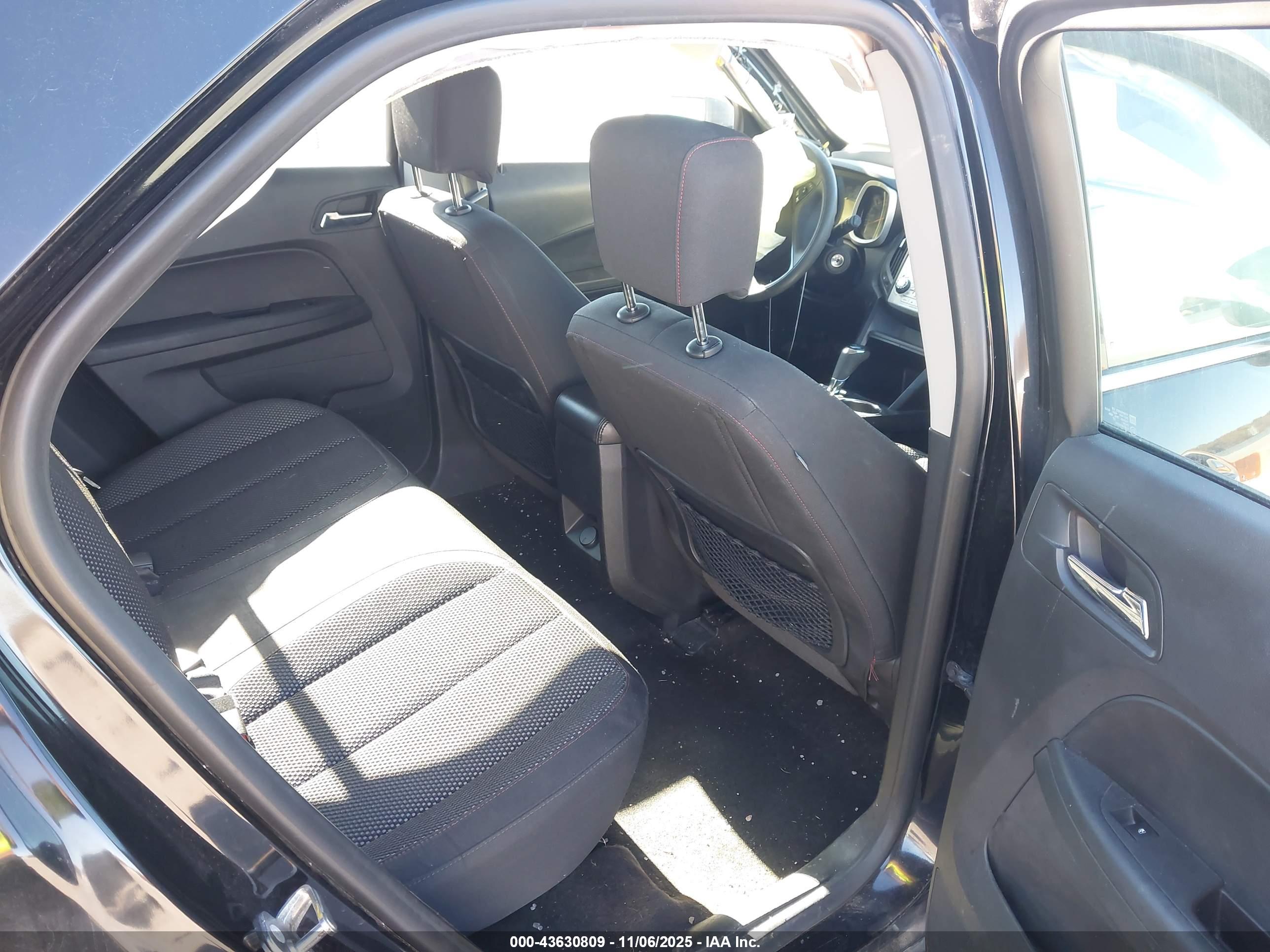CHEVROLET EQUINOX image 8