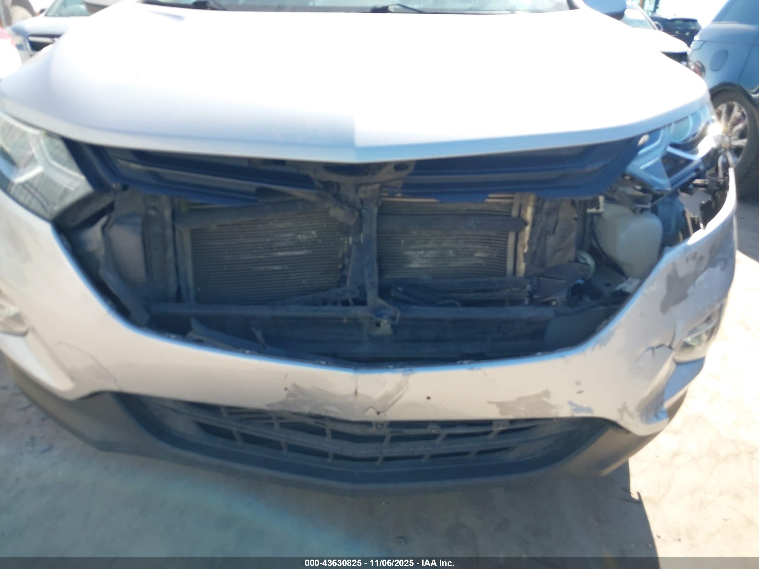 CHEVROLET EQUINOX image 6