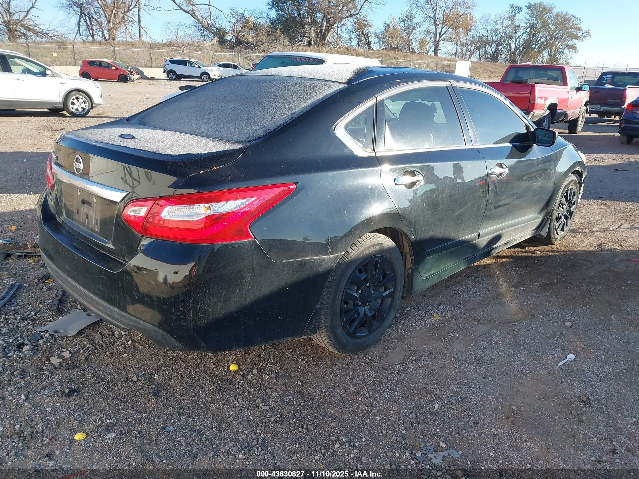 NISSAN ALTIMA image 4