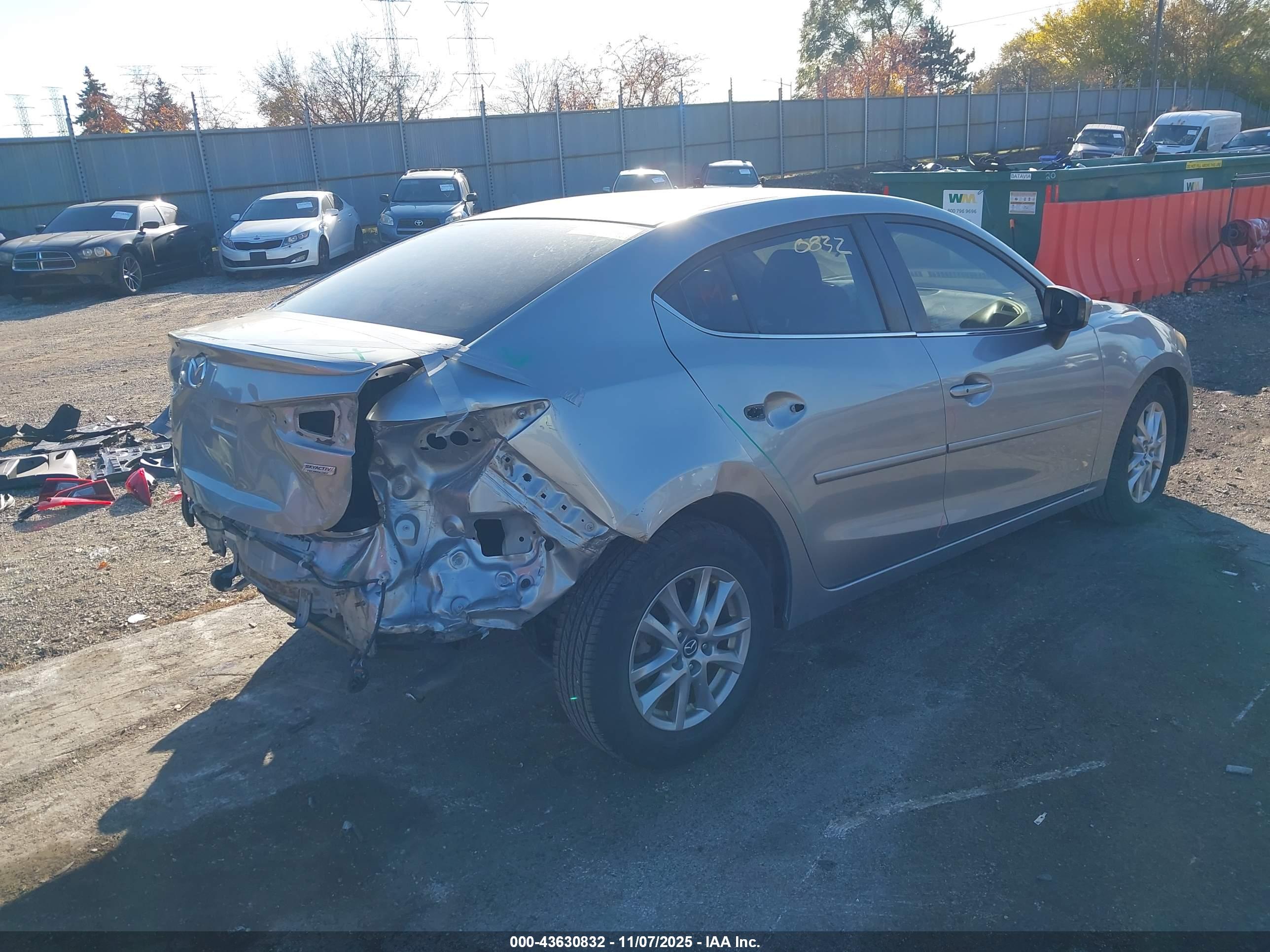 MAZDA MAZDA3 image 4