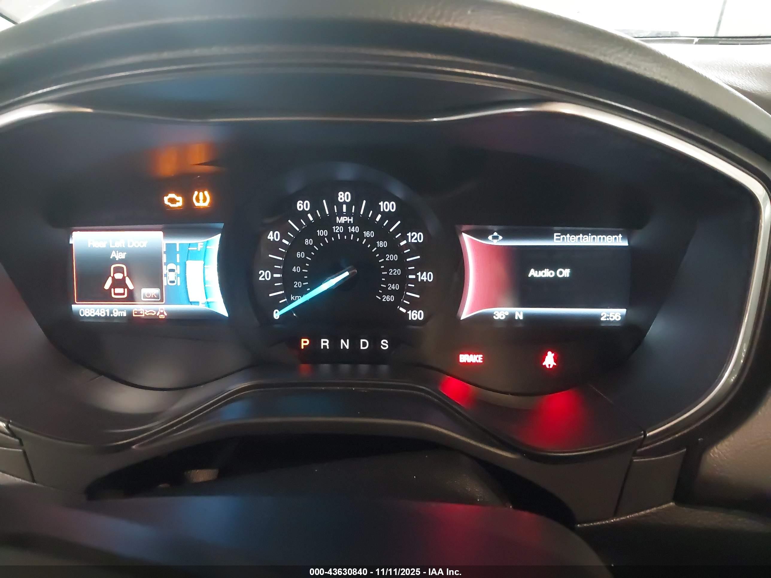 FORD FUSION image 7