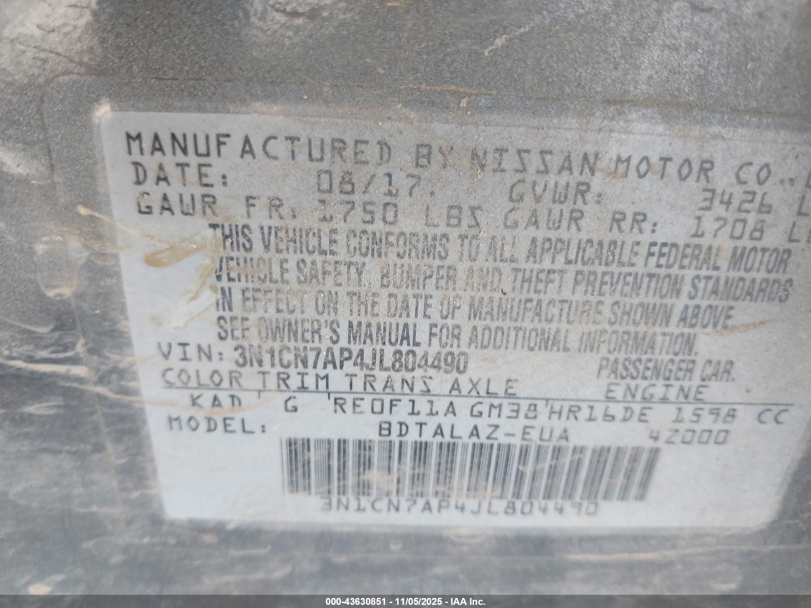 NISSAN VERSA image 9