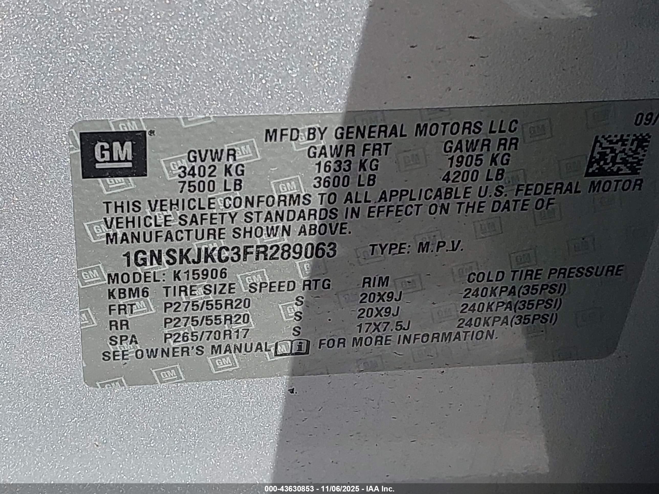 CHEVROLET SUBURBAN image 9