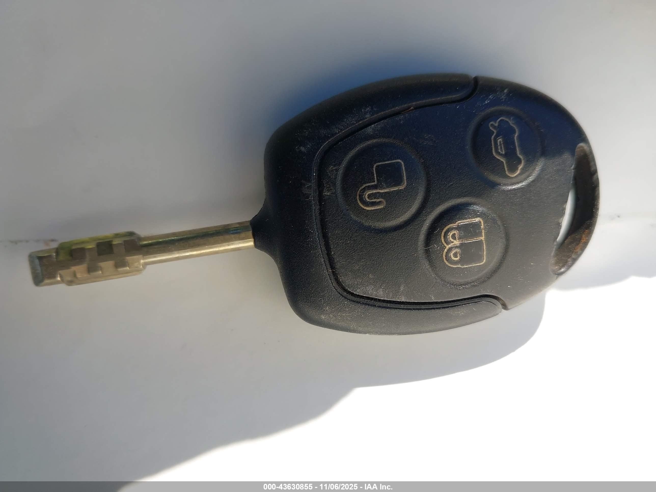 FORD TRANSIT image 11