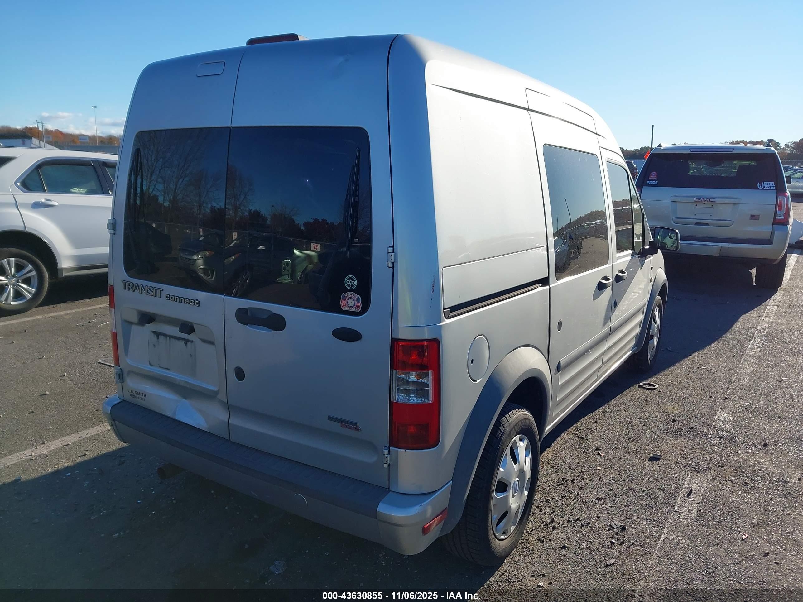 FORD TRANSIT image 4