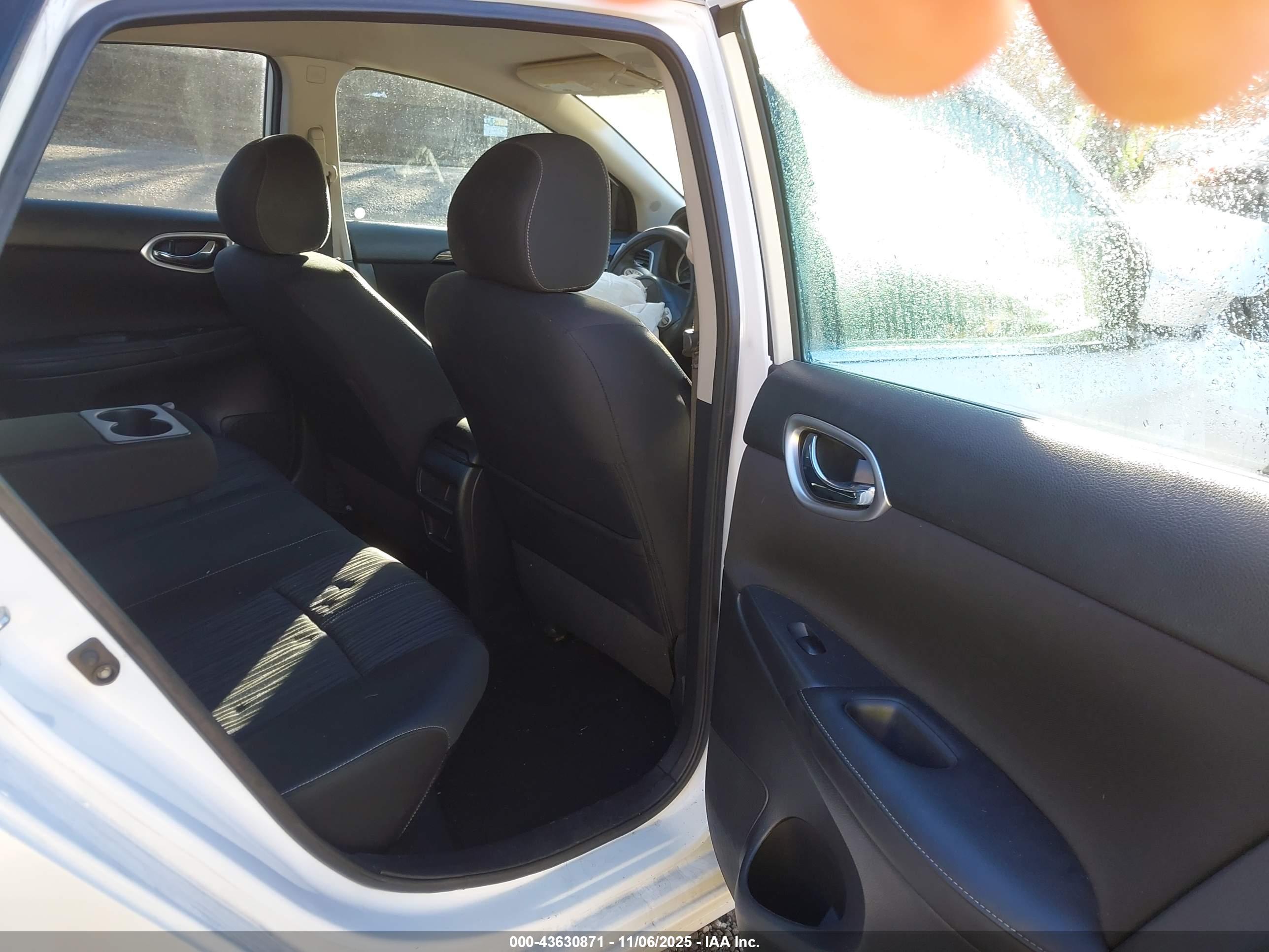 NISSAN SENTRA image 8