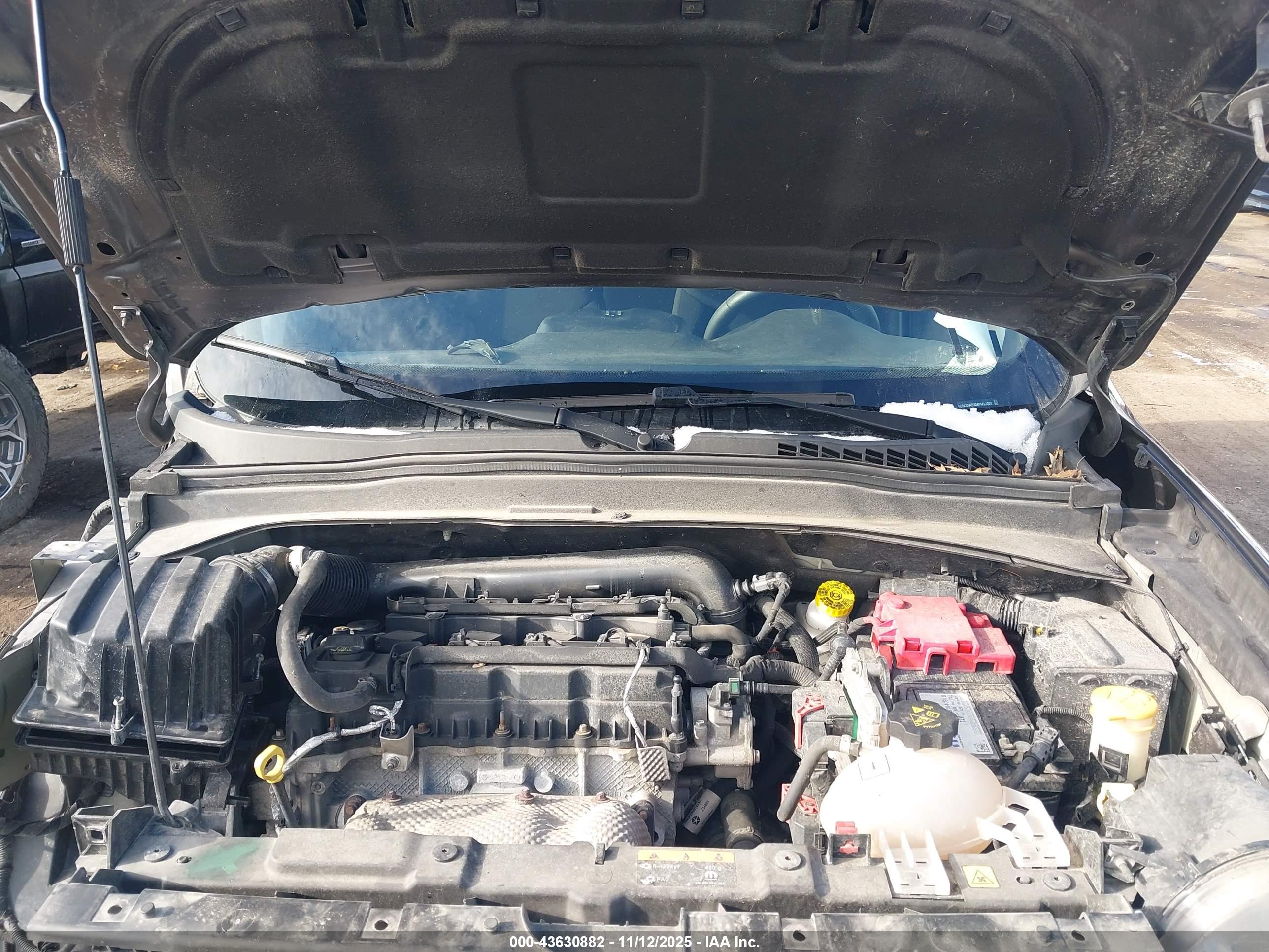 JEEP RENEGADE image 10