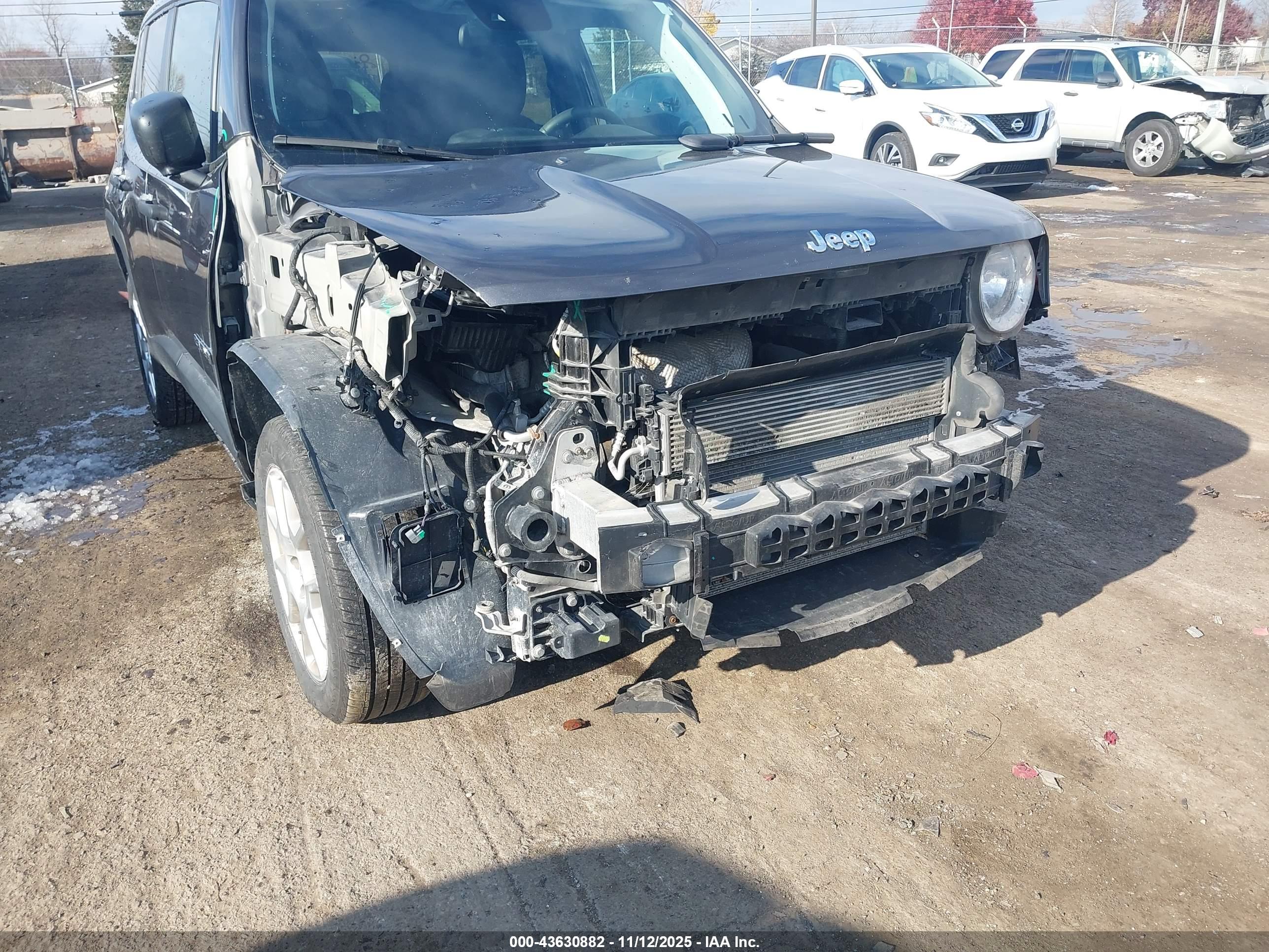 JEEP RENEGADE image 6