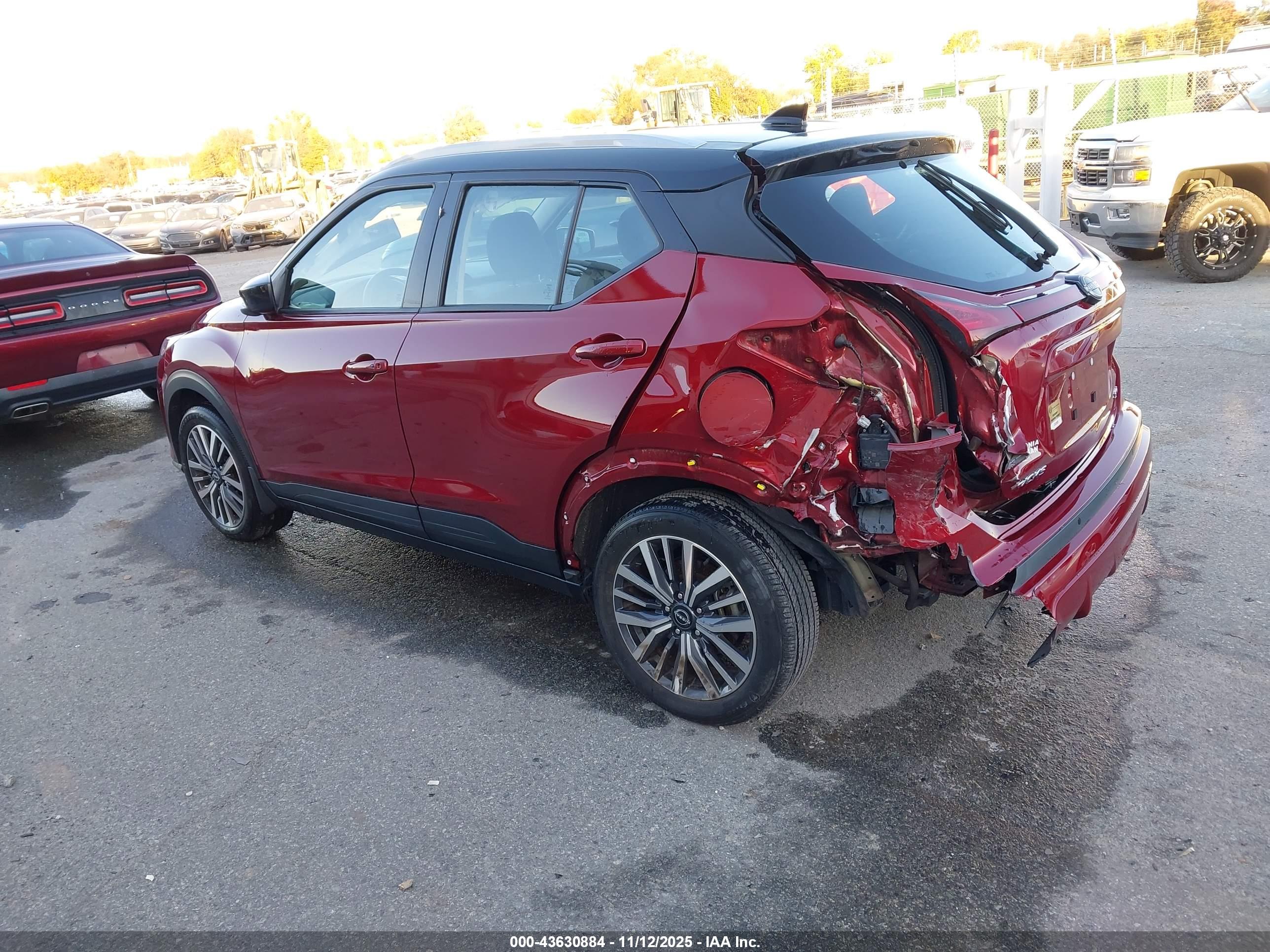 NISSAN KICKS image 3