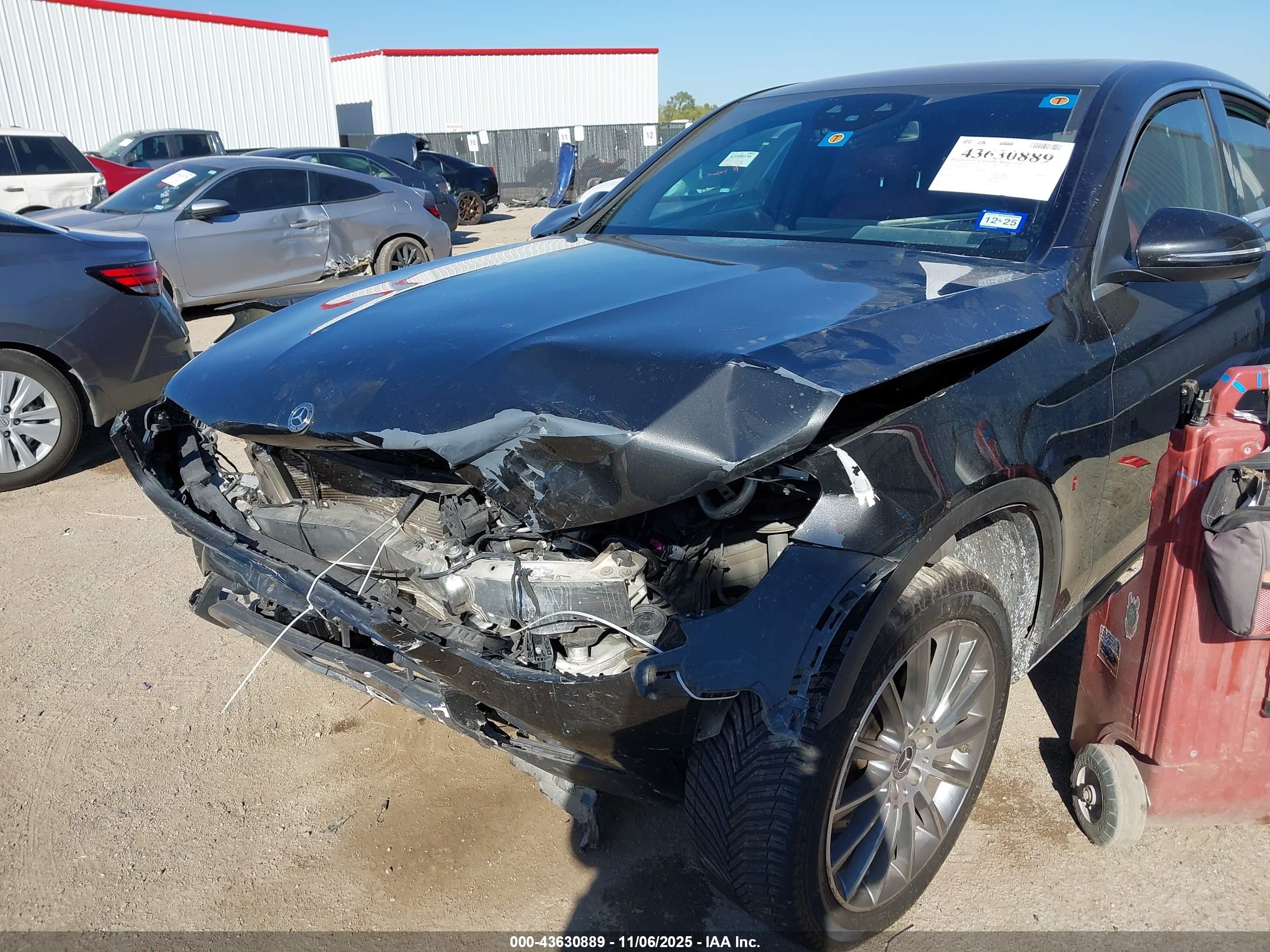 MERCEDES-BENZ GLC image 6