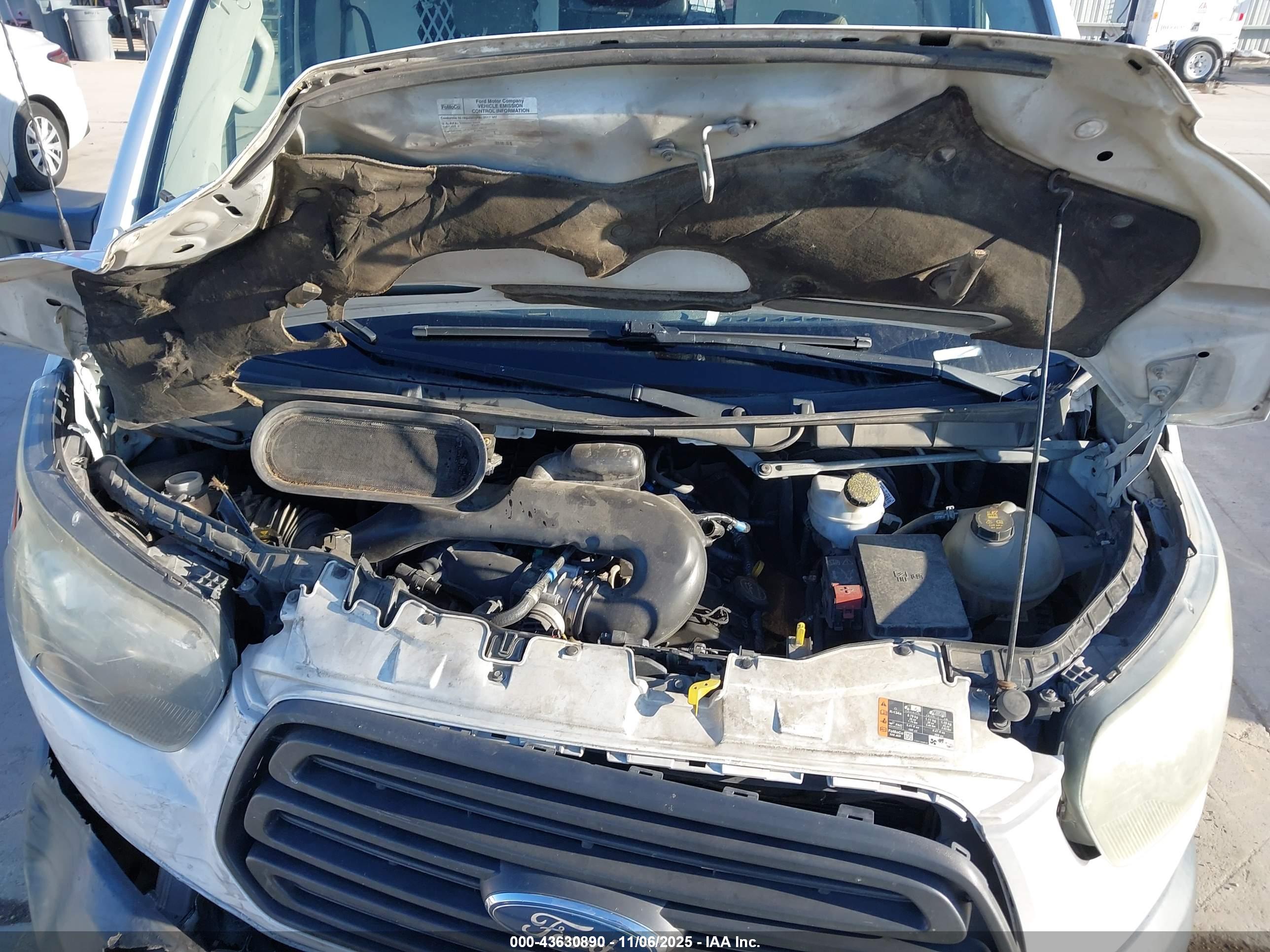 FORD TRANSIT-150 image 10