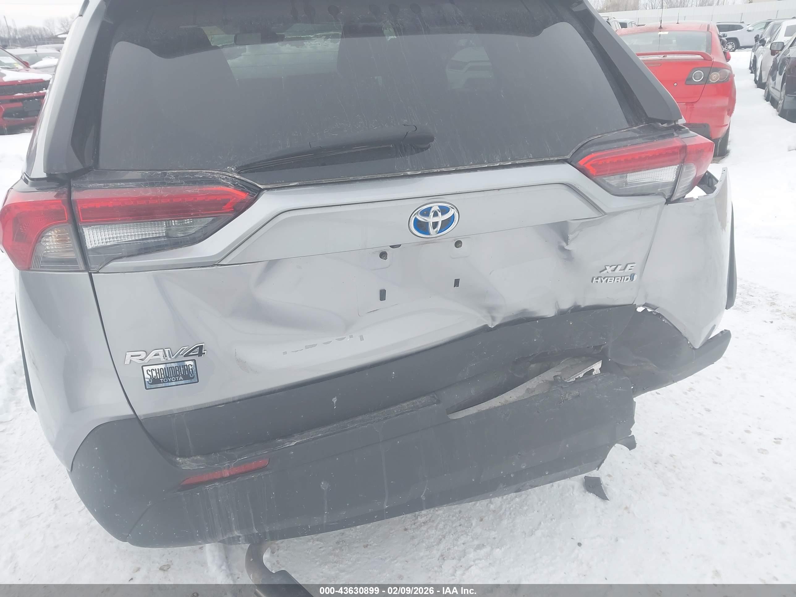 TOYOTA RAV4 image 5