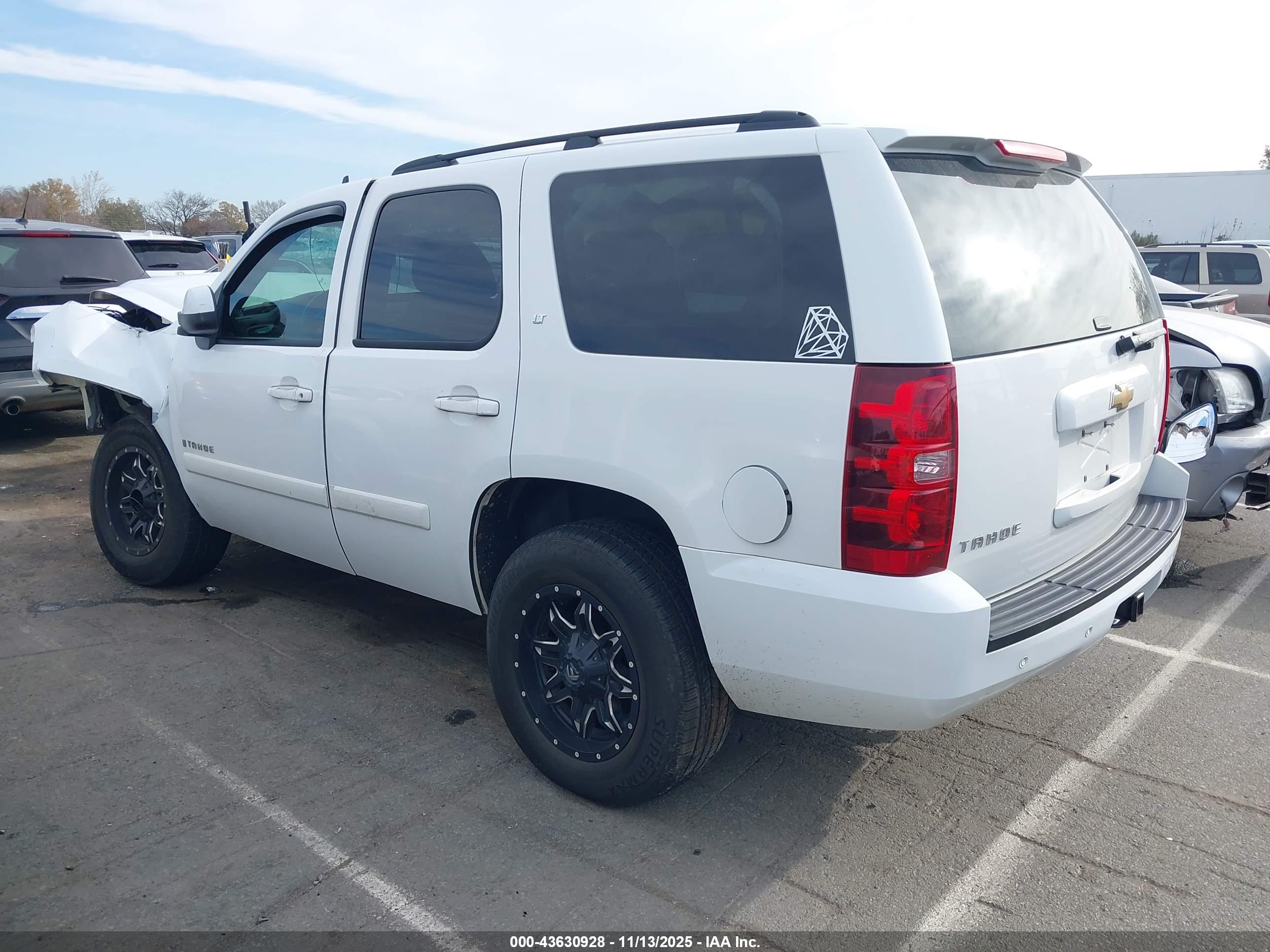 CHEVROLET TAHOE image 3