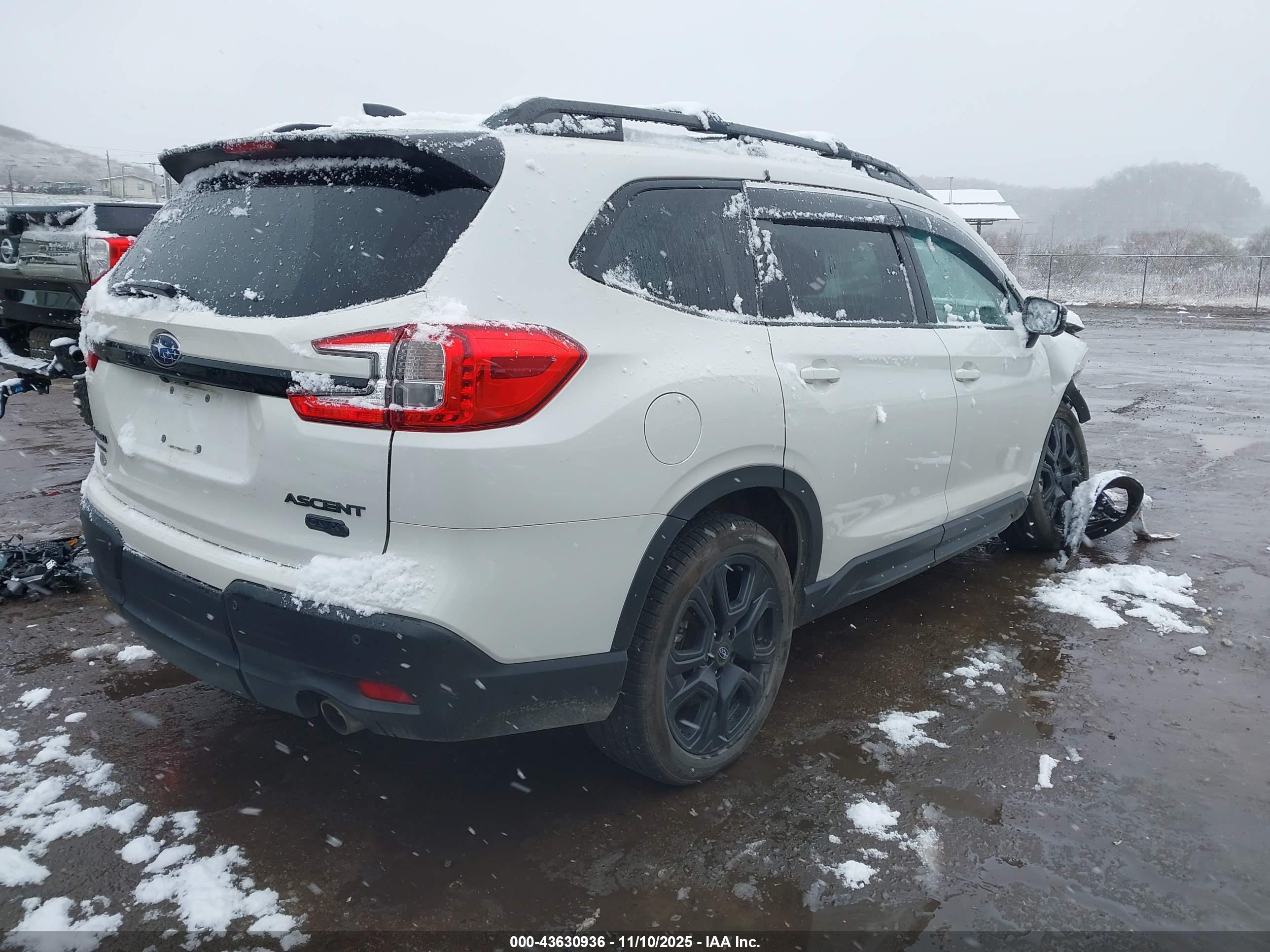SUBARU ASCENT image 4