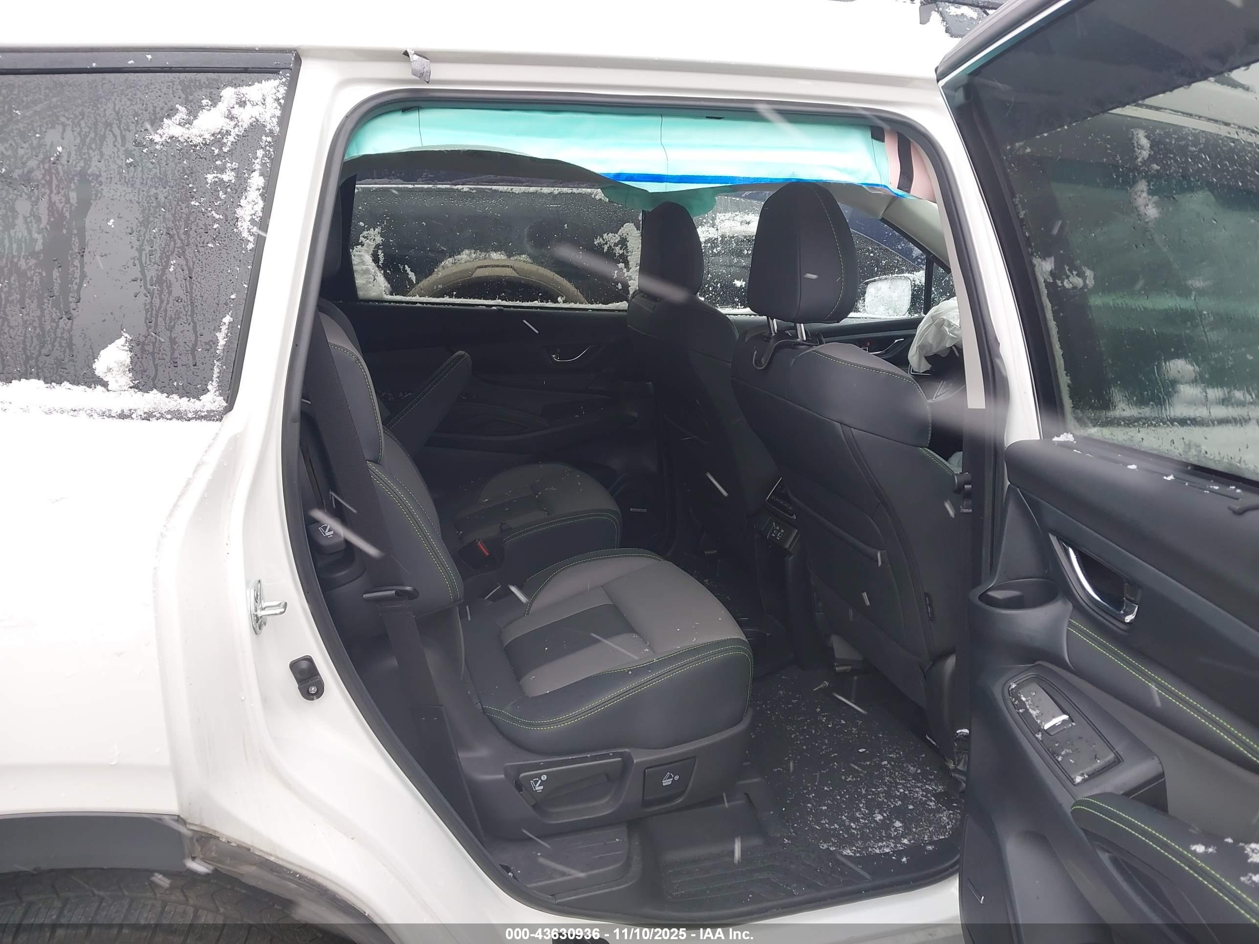 SUBARU ASCENT image 8