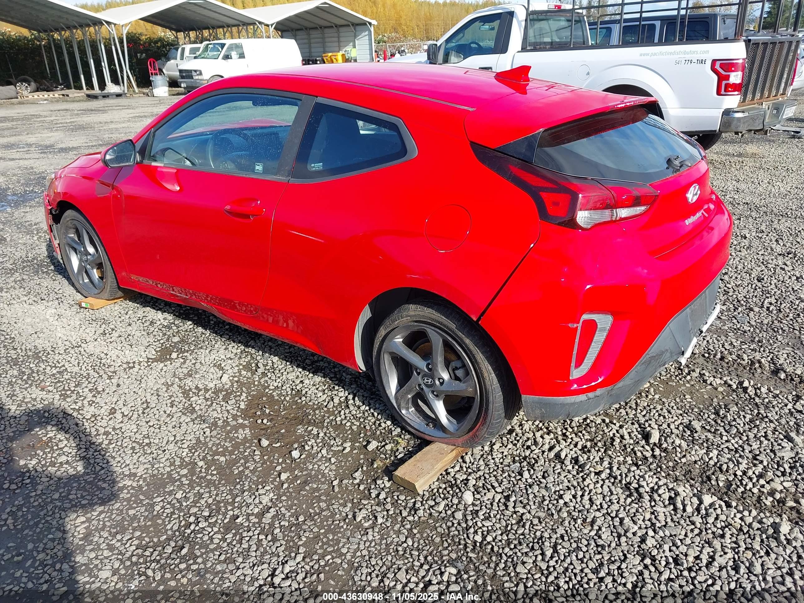 HYUNDAI VELOSTER image 3